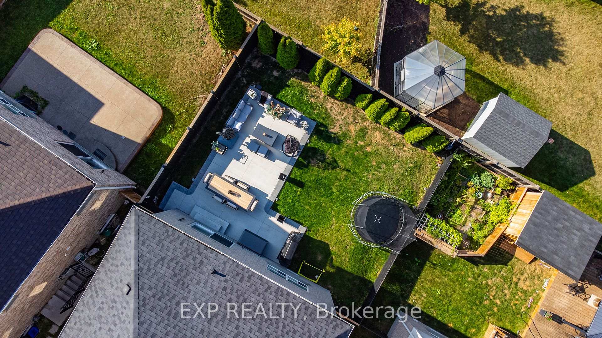 Photo 43 of 243 Sims Estate Drive, Kitchener, Grand River South — HOMEH