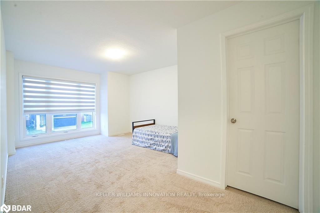 Photo 13 of 44 Saddlebrook Court, Kitchener — HOMEH