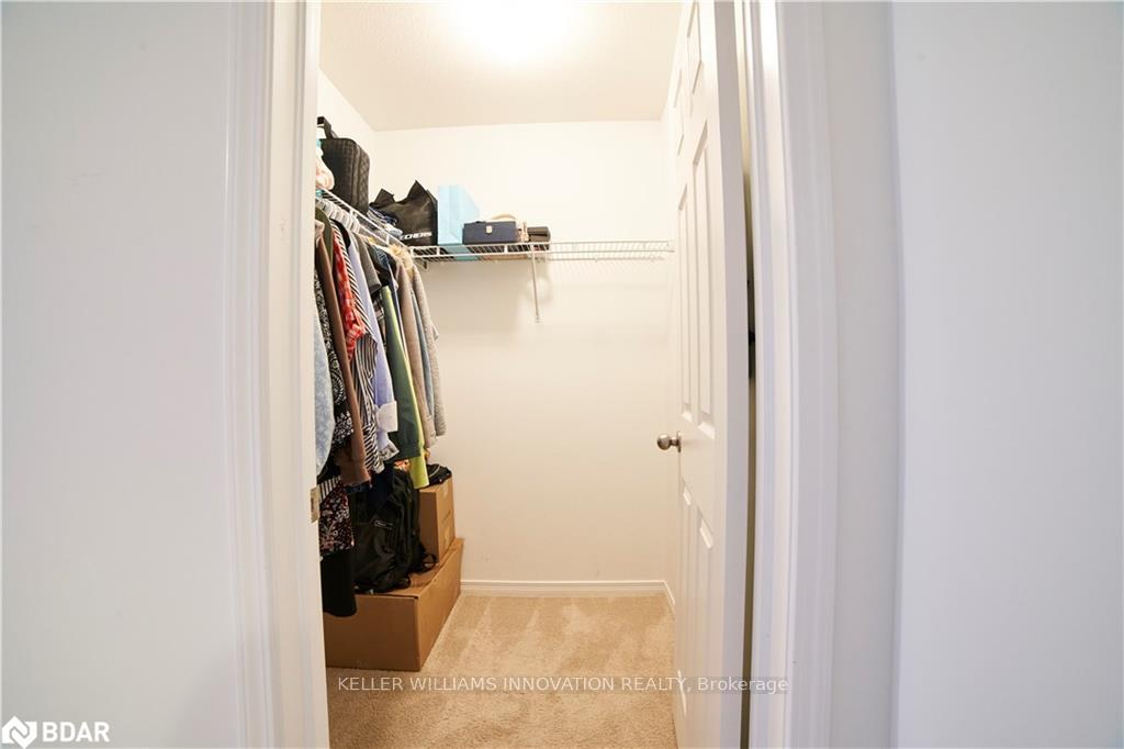 Photo 23 of 44 Saddlebrook Court, Kitchener — HOMEH
