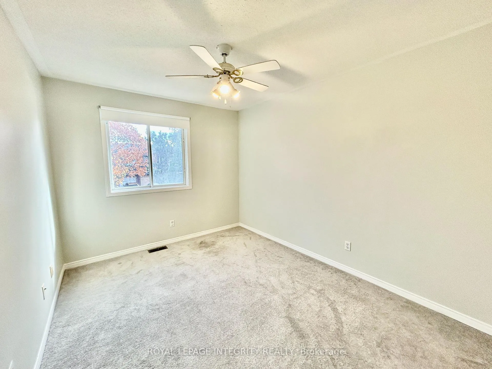 Photo 13 of 40 Jackman Terrace, Ottawa, Kanata - Katimavik — HOMEH