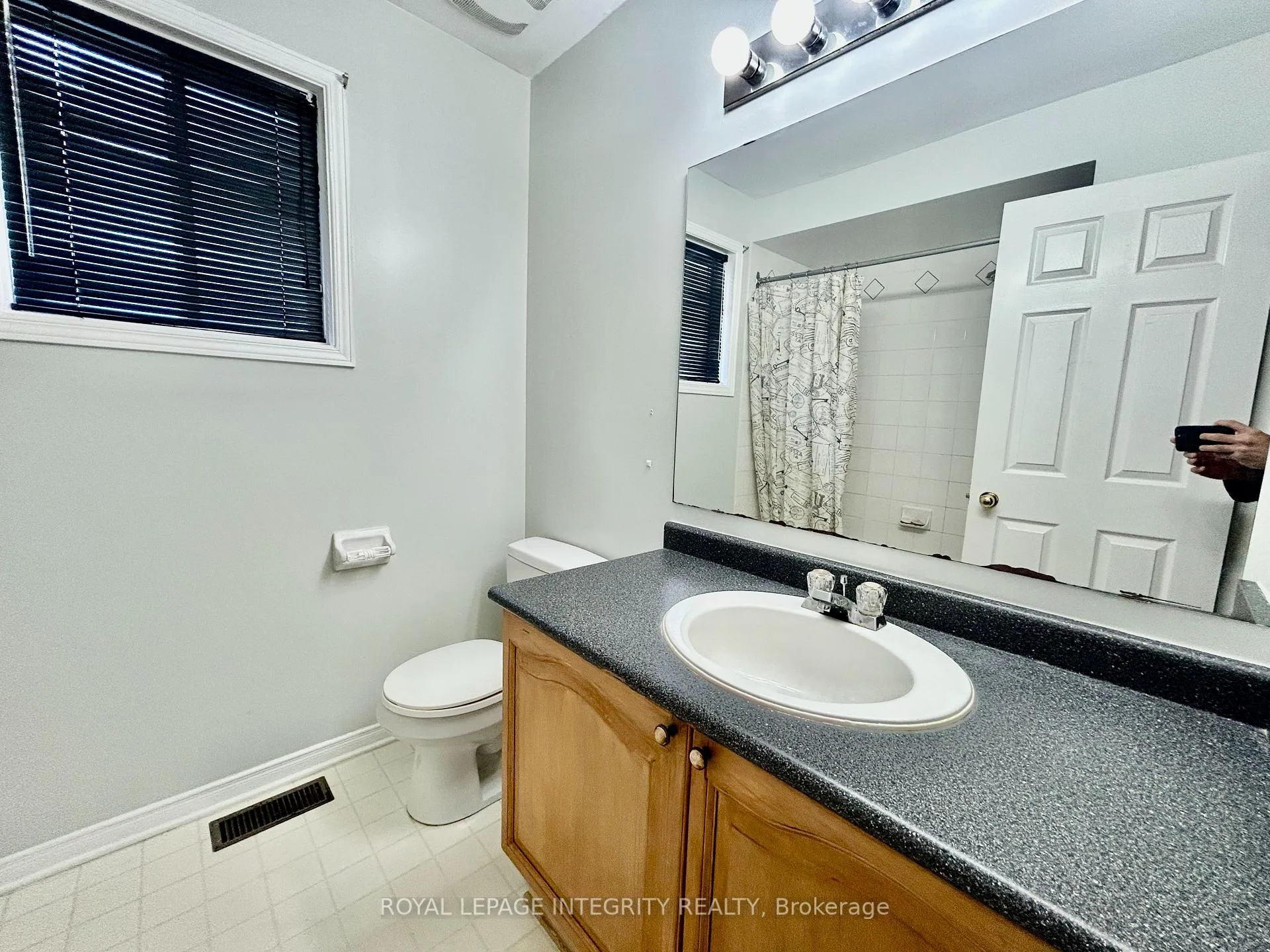 Photo 15 of 40 Jackman Terrace, Ottawa, Kanata - Katimavik — HOMEH