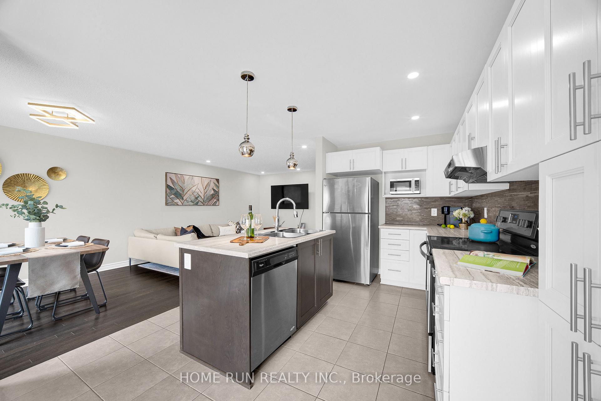 Photo 16 of 209 Halyard Way, Ottawa, Kanata - Kanata Lakes/Heritage Hills — HOMEH