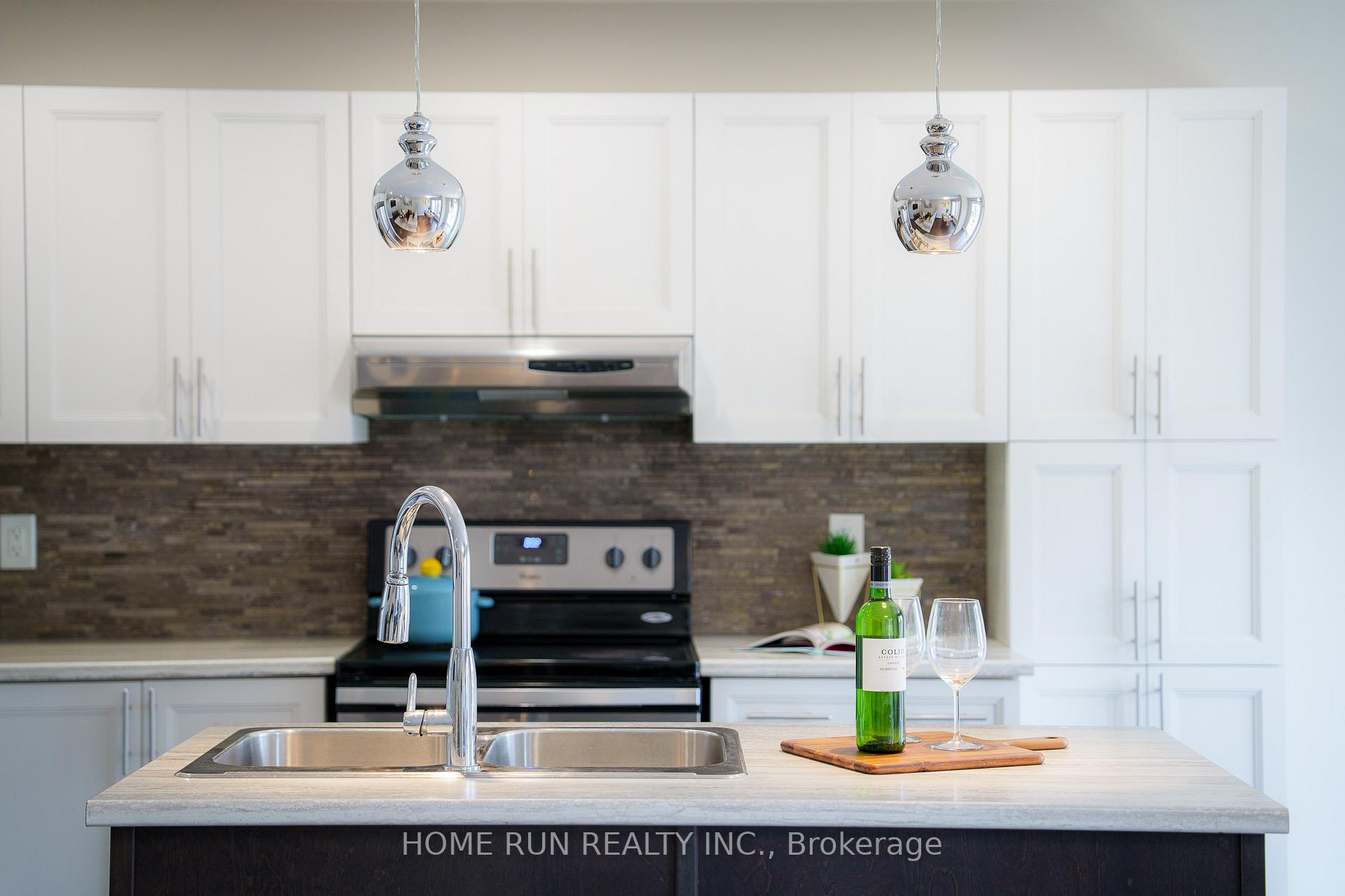 Photo 18 of 209 Halyard Way, Ottawa, Kanata - Kanata Lakes/Heritage Hills — HOMEH