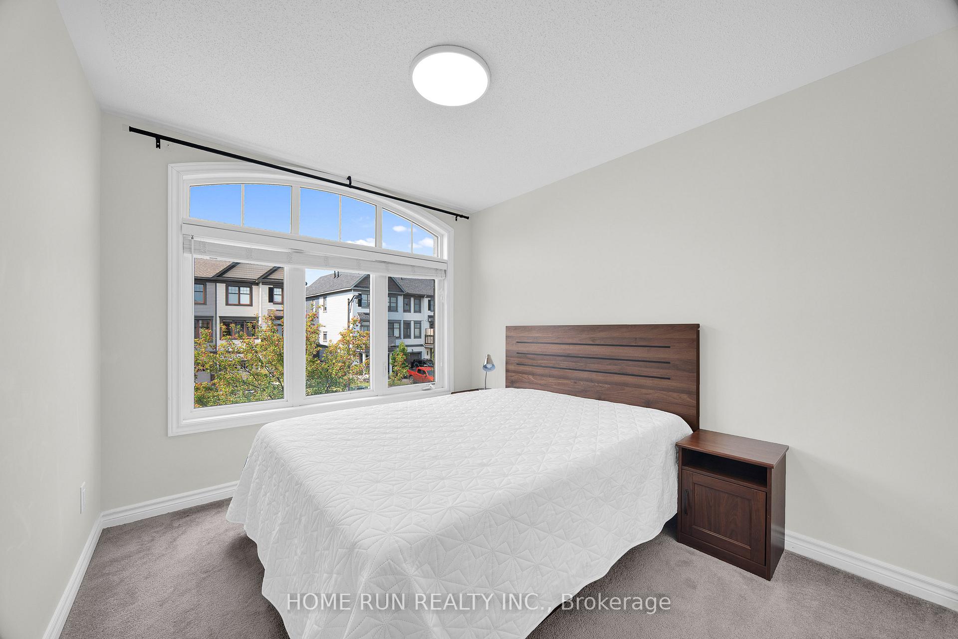 Photo 32 of 209 Halyard Way, Ottawa, Kanata - Kanata Lakes/Heritage Hills — HOMEH