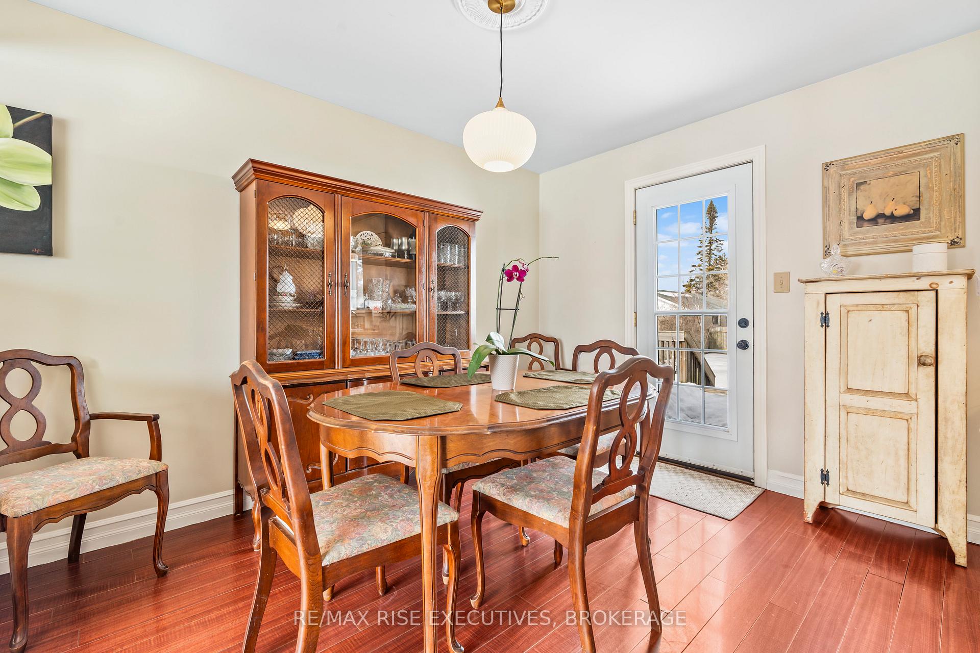Photo 6 of 50 Briscoe Street, Loyalist, Amherstview — HOMEH