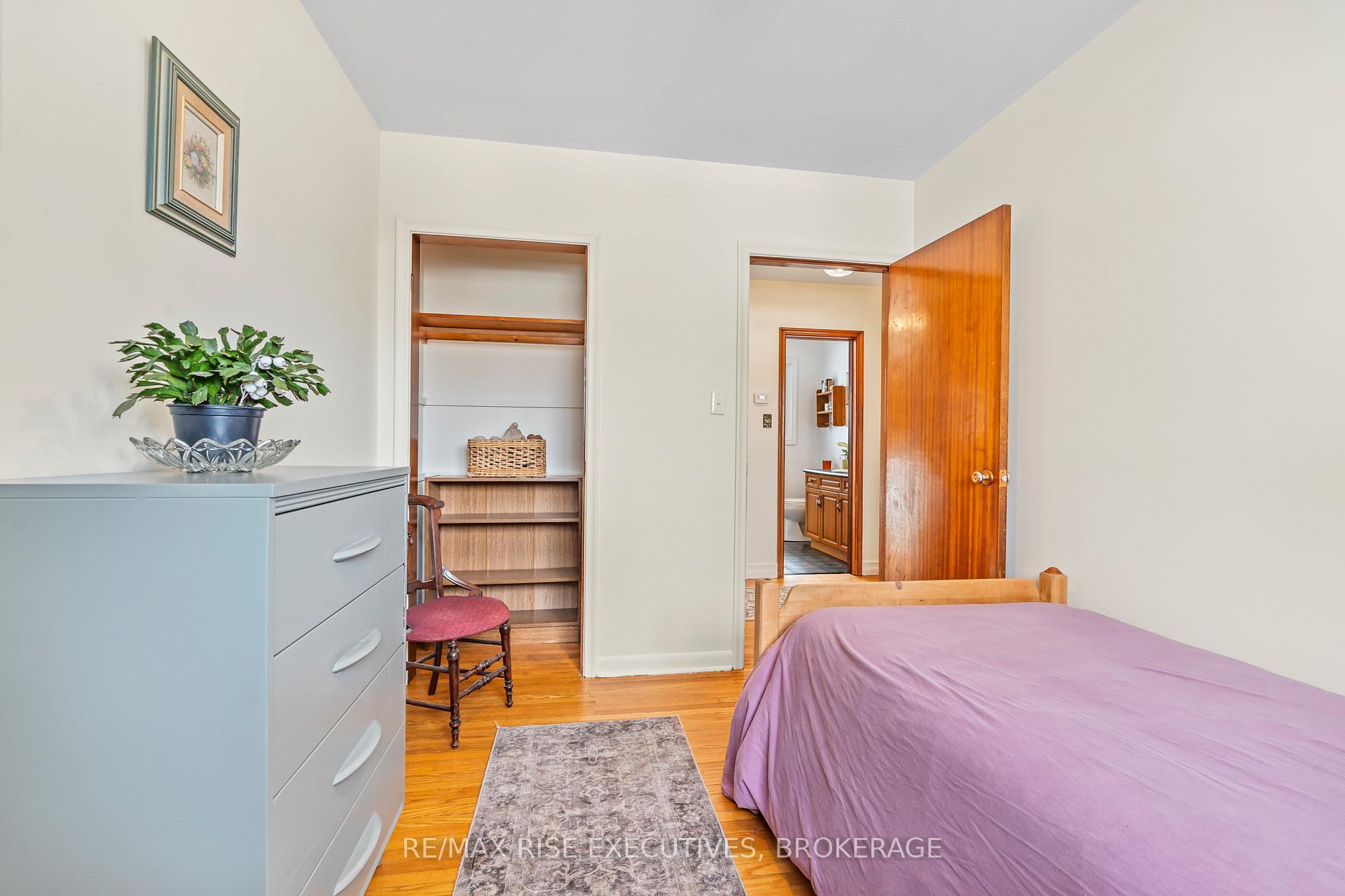 Photo 18 of 50 Briscoe Street, Loyalist, Amherstview — HOMEH