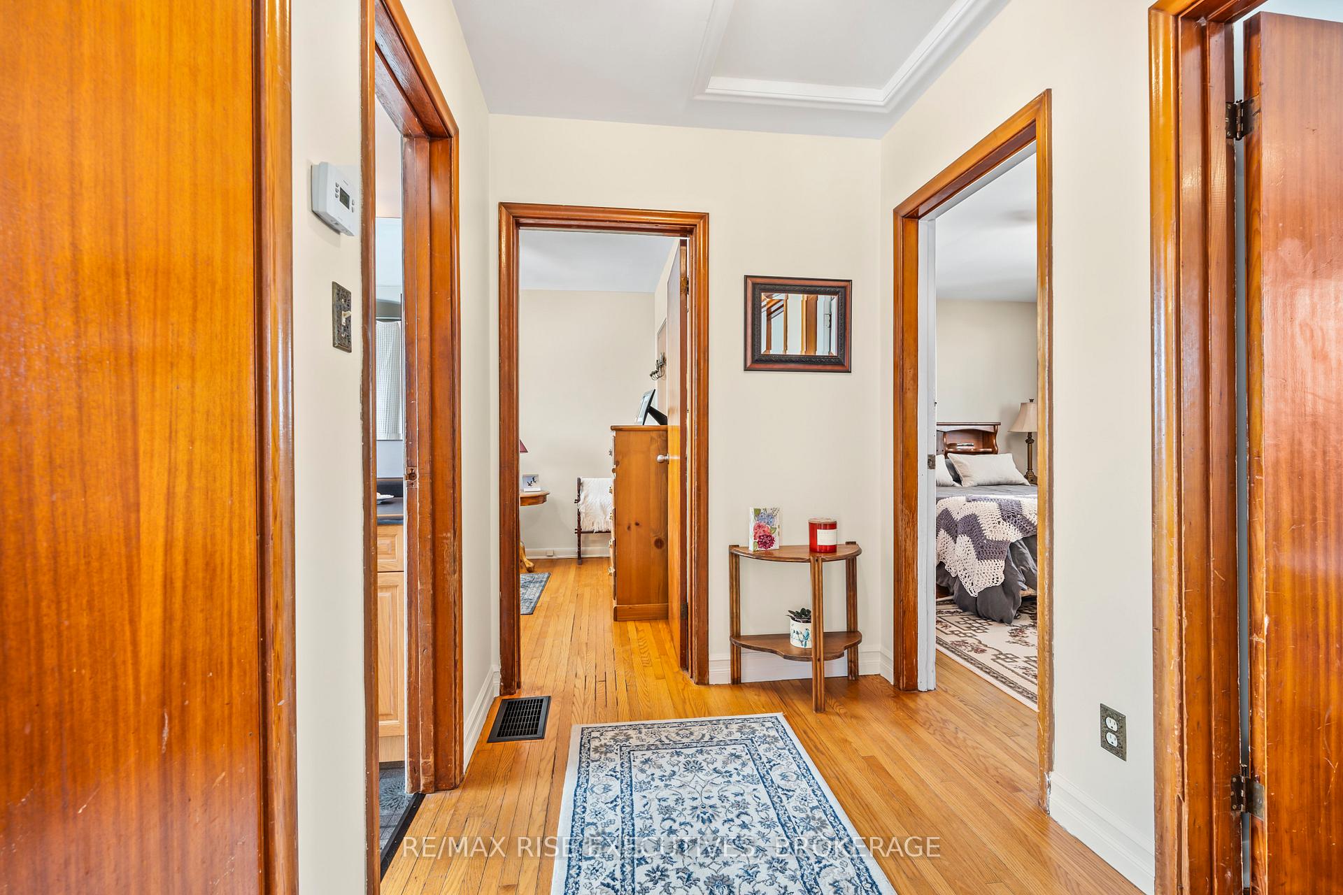 Photo 19 of 50 Briscoe Street, Loyalist, Amherstview — HOMEH