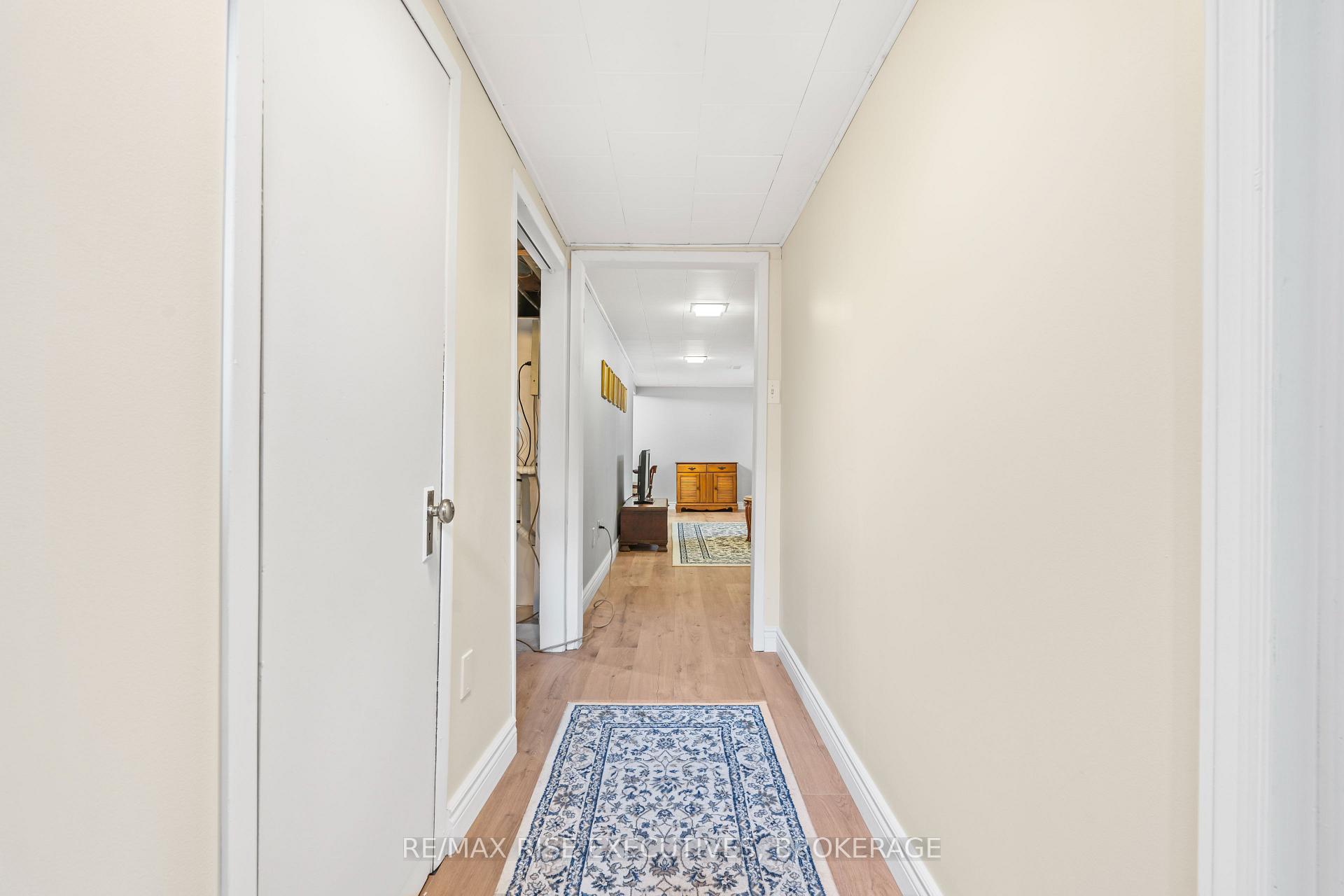 Photo 21 of 50 Briscoe Street, Loyalist, Amherstview — HOMEH