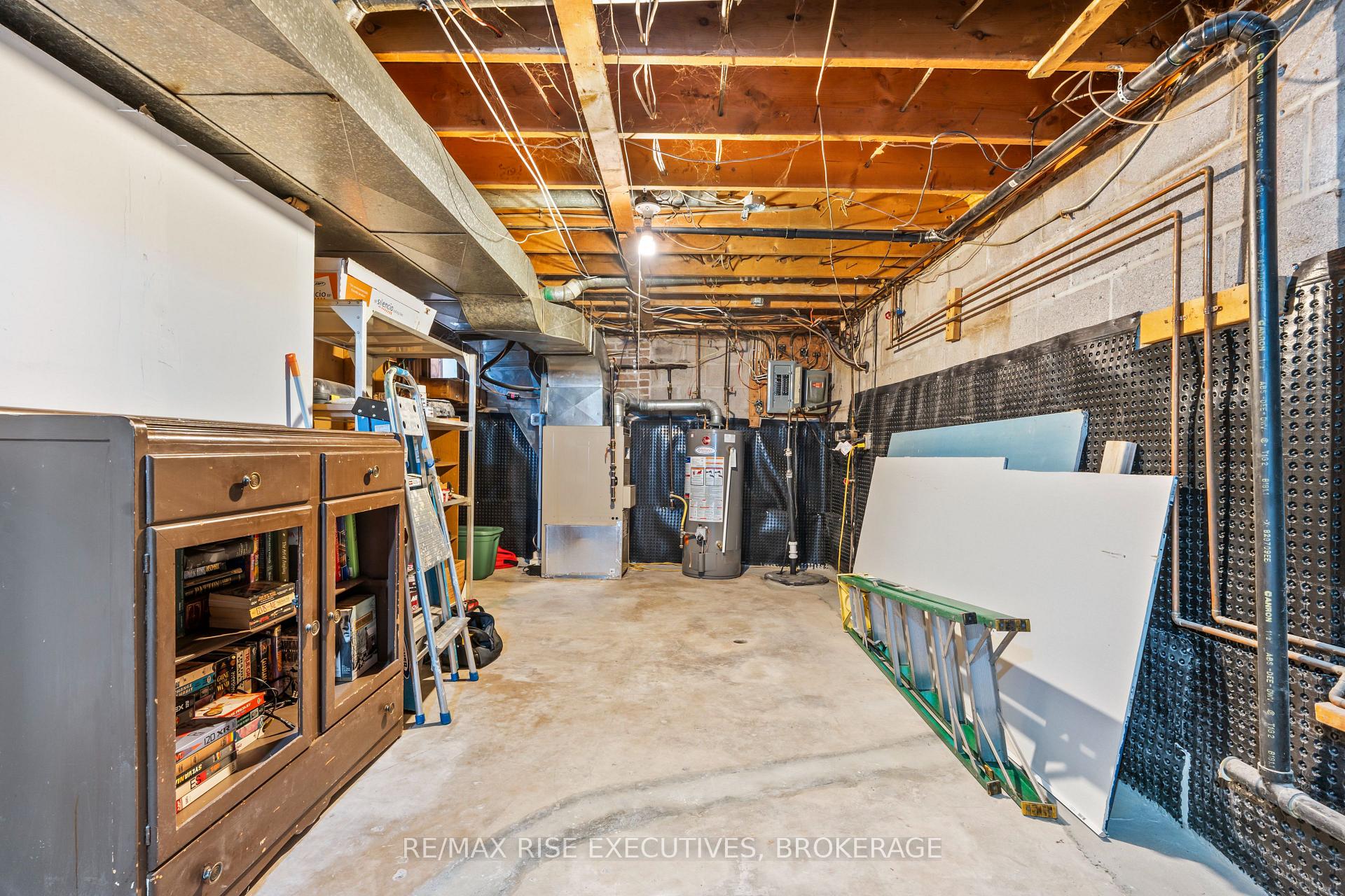Photo 29 of 50 Briscoe Street, Loyalist, Amherstview — HOMEH