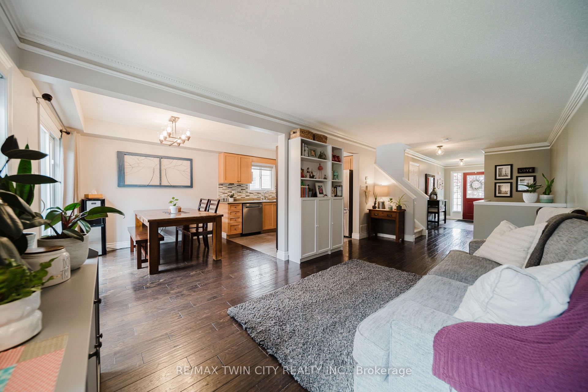Photo 6 of 55 Isabella Street, Kitchener — HOMEH