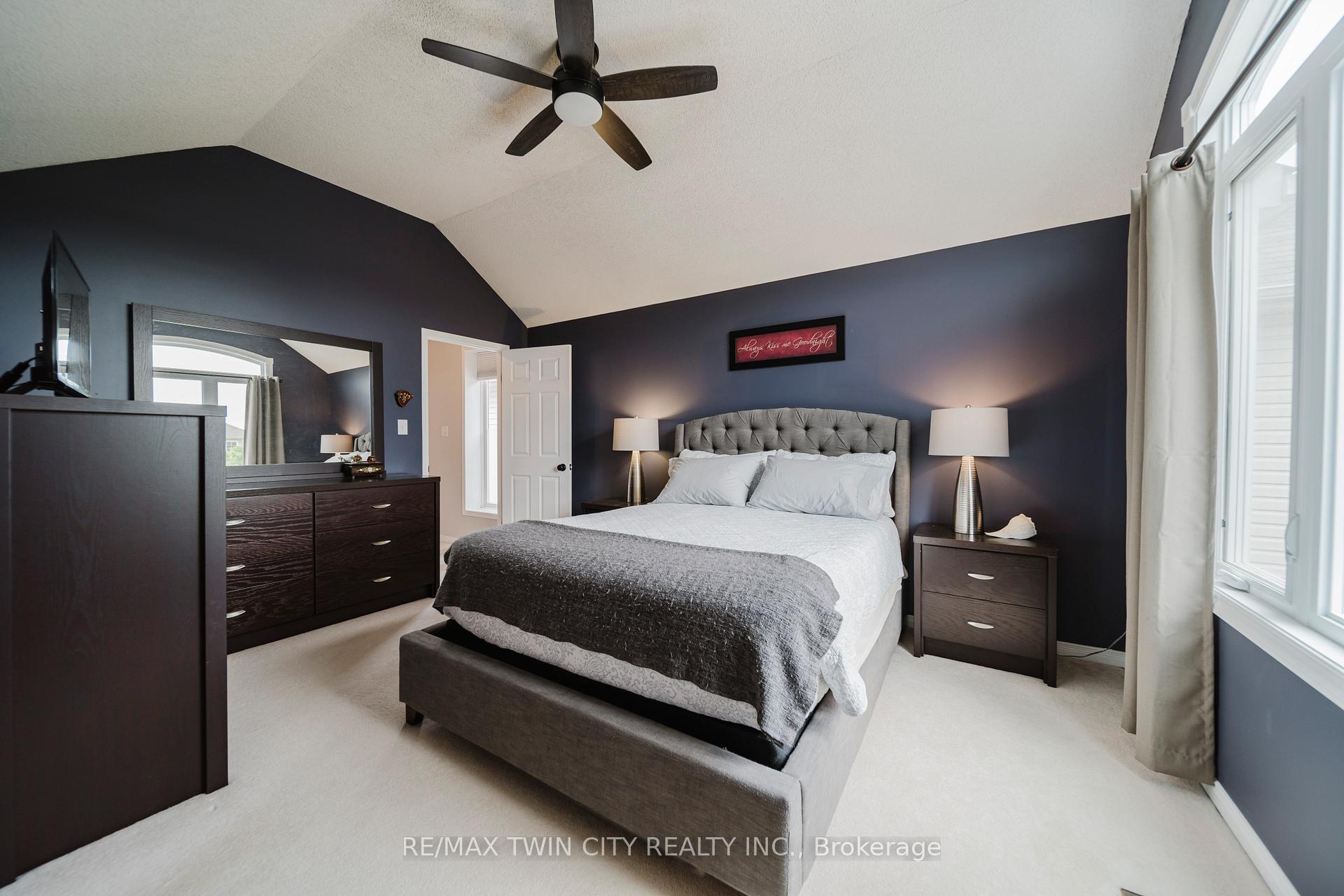 Photo 20 of 55 Isabella Street, Kitchener — HOMEH