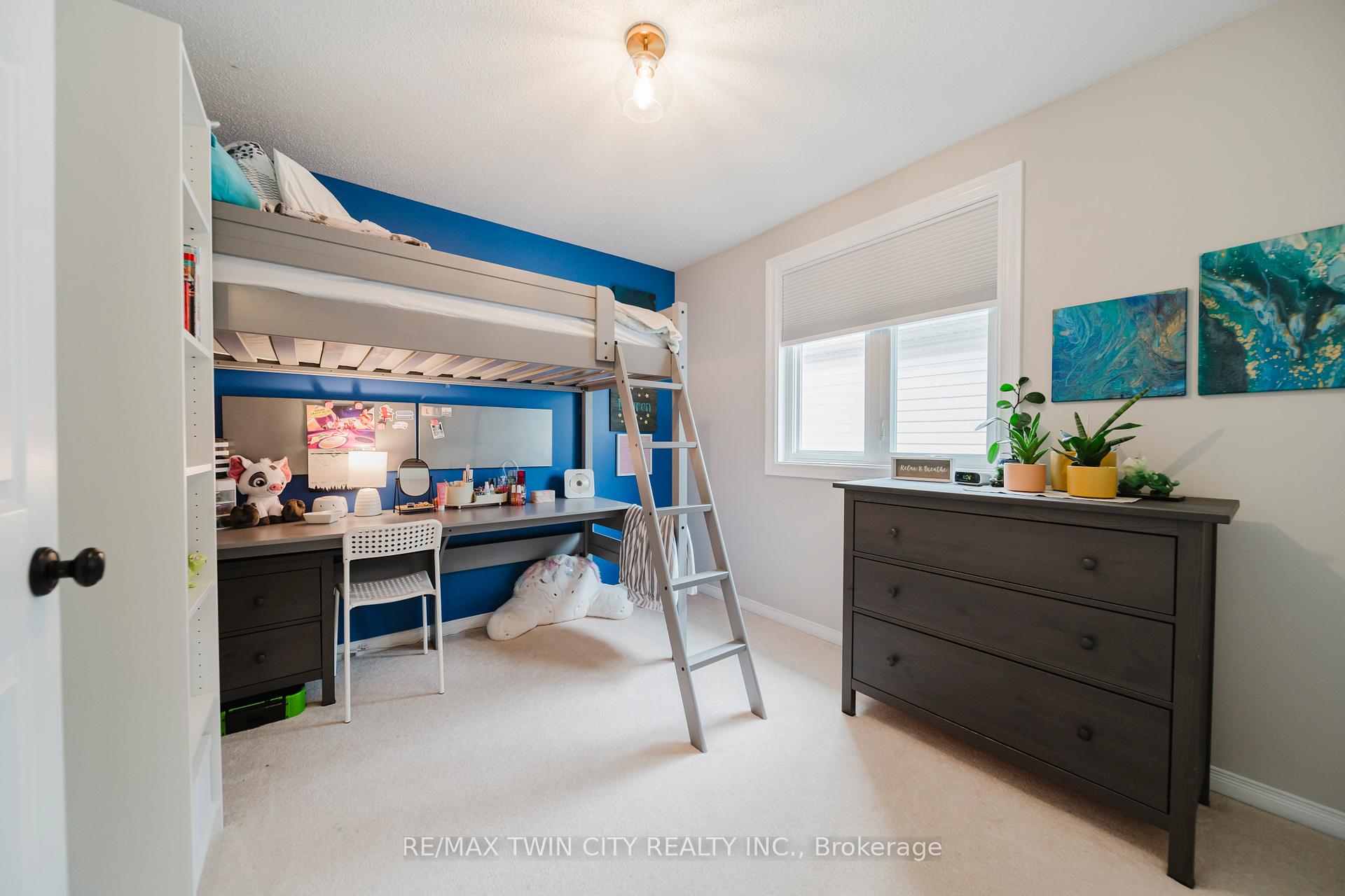 Photo 23 of 55 Isabella Street, Kitchener — HOMEH