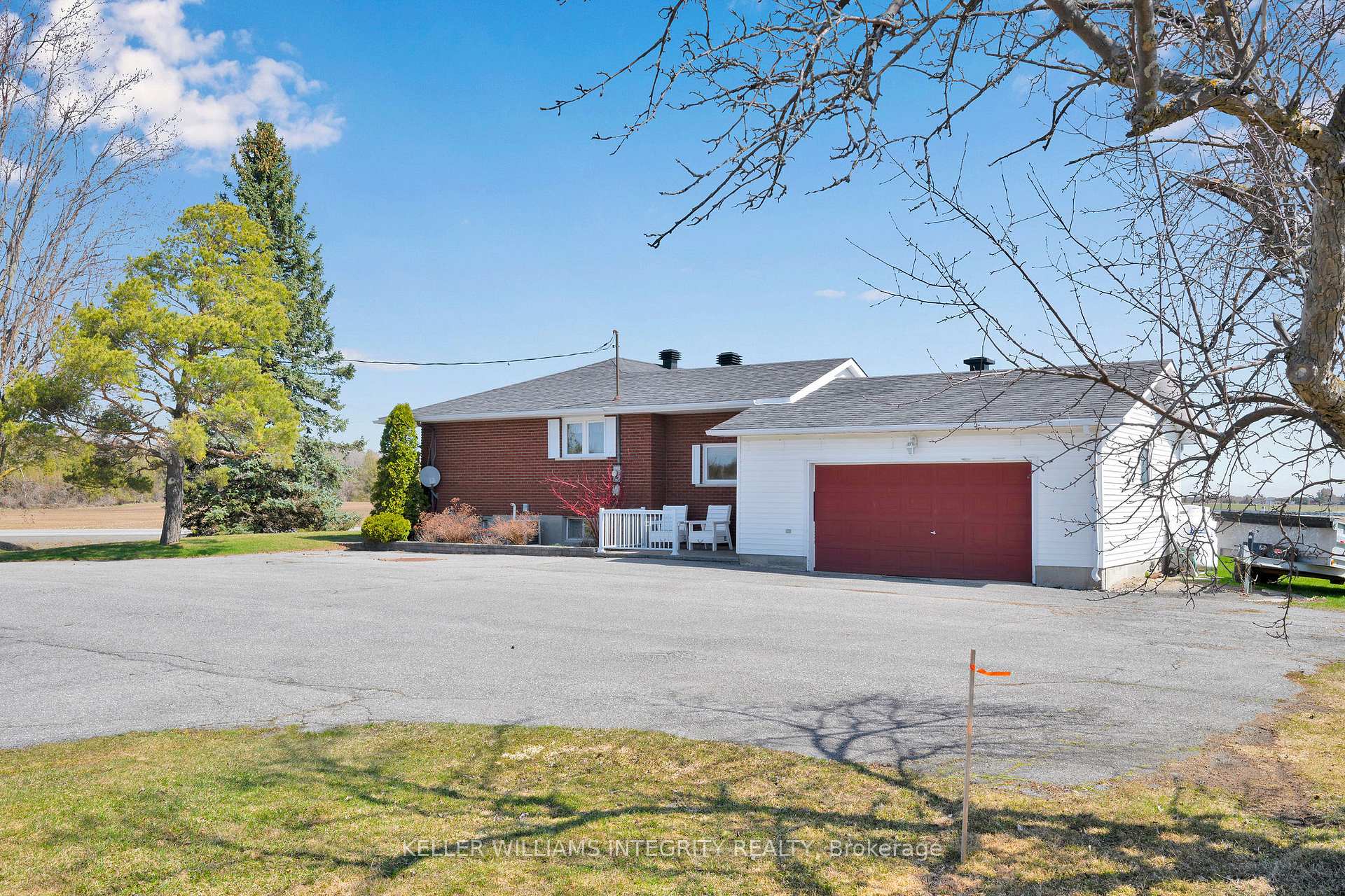 Photo 3 of 2508 Century Road, Ottawa, Rideau Twp W of Hwy 16 North of Reg Rd 6 — HOMEH