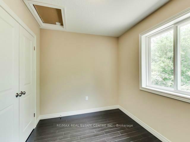 Photo 7 of Unit UPPER #3, 121 Young Street, Hamilton, Corktown — HOMEH