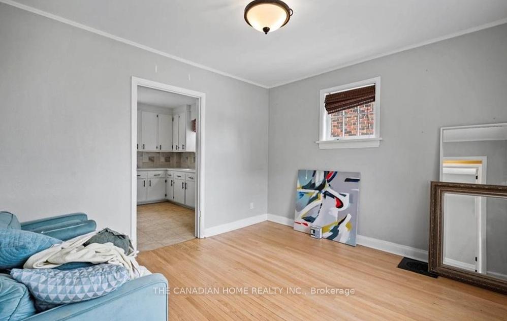 Photo 2 of 194 Borden Avenue S, Kitchener — HOMEH