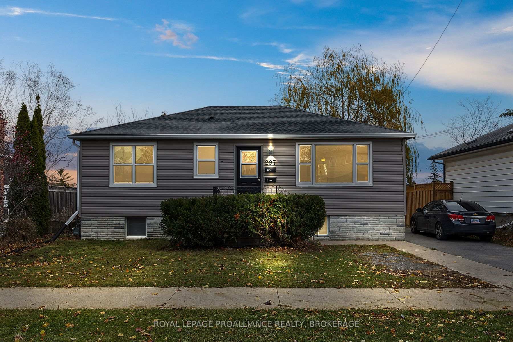 Front of 297 Kingscourt Avenue