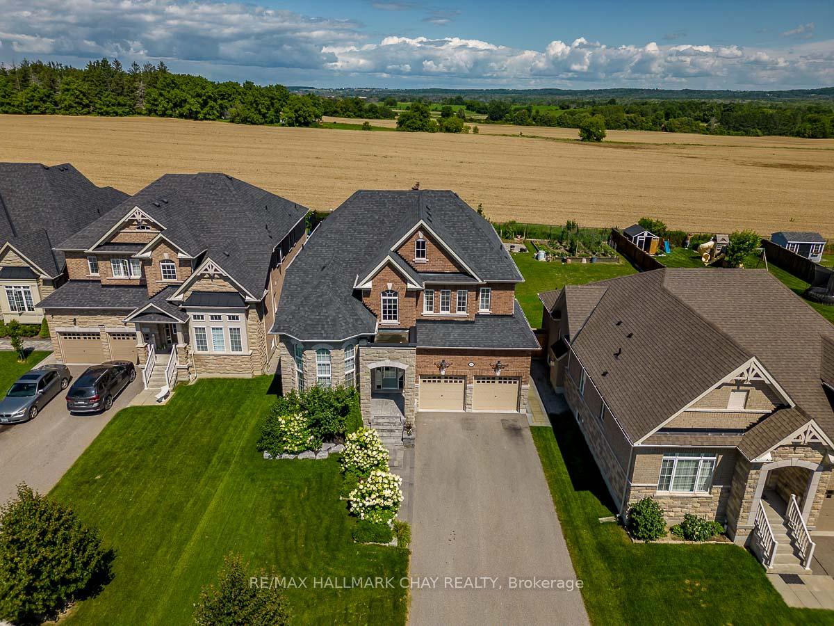 Photo 2 of 51 Cloverhill Crescent, Innisfil, Cookstown — HOMEH
