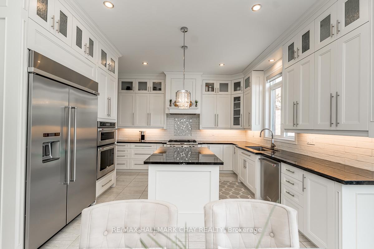 Photo 12 of 51 Cloverhill Crescent, Innisfil, Cookstown — HOMEH
