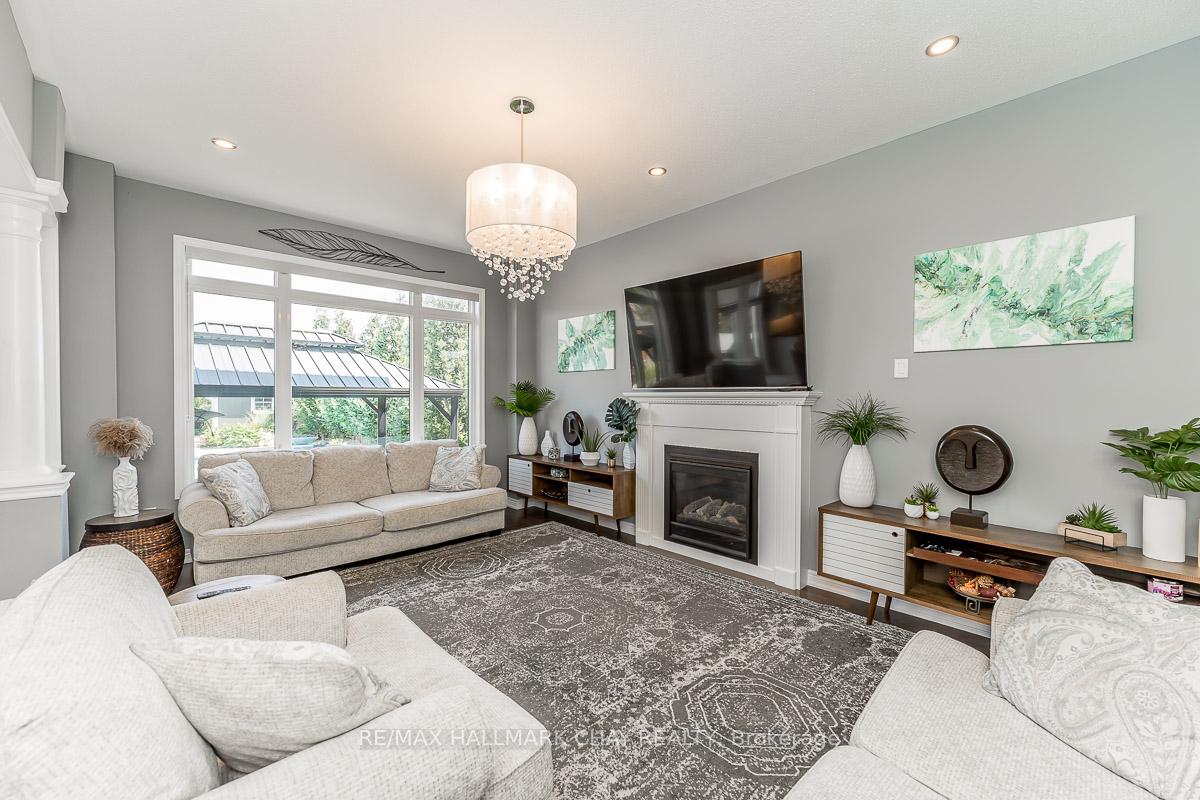 Photo 18 of 51 Cloverhill Crescent, Innisfil, Cookstown — HOMEH