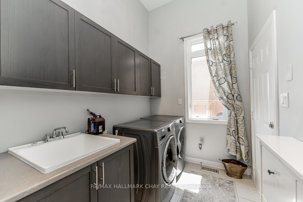 Photo 22 of 51 Cloverhill Crescent, Innisfil, Cookstown — HOMEH