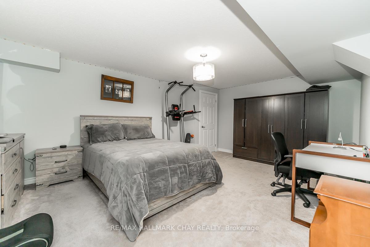 Photo 36 of 51 Cloverhill Crescent, Innisfil, Cookstown — HOMEH