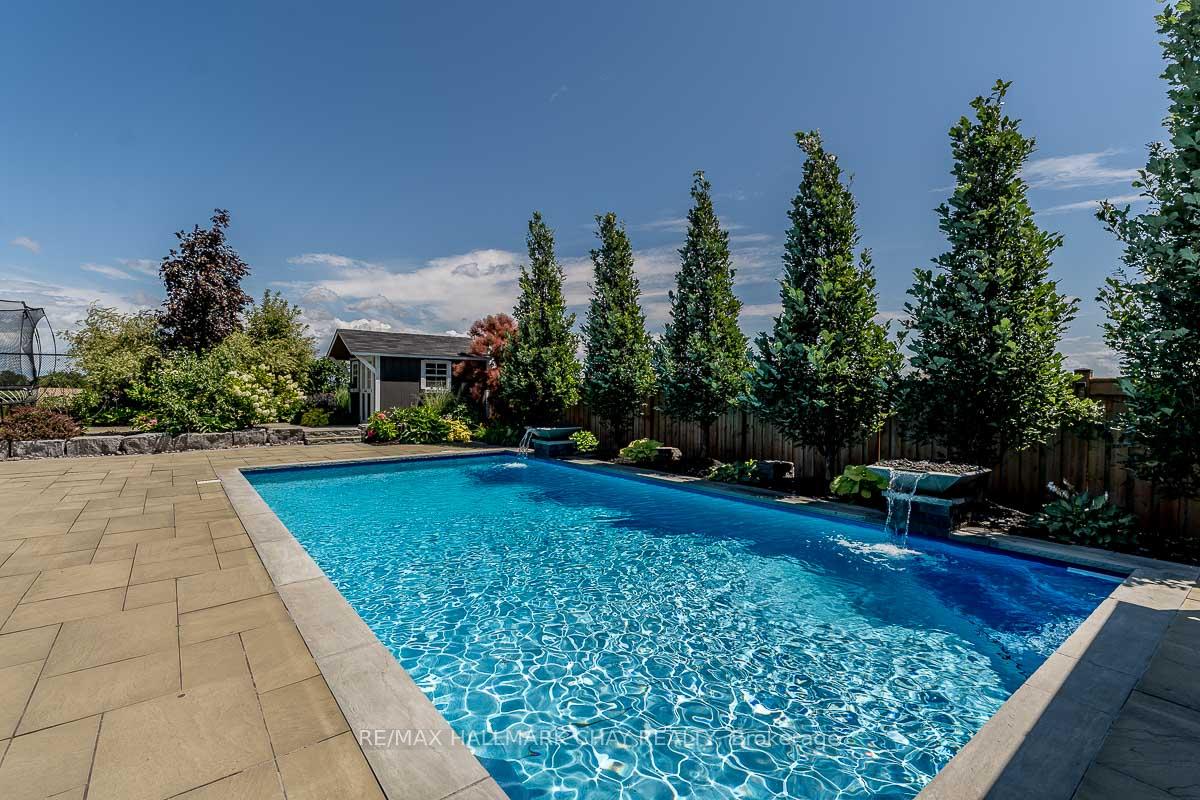 Photo 39 of 51 Cloverhill Crescent, Innisfil, Cookstown — HOMEH