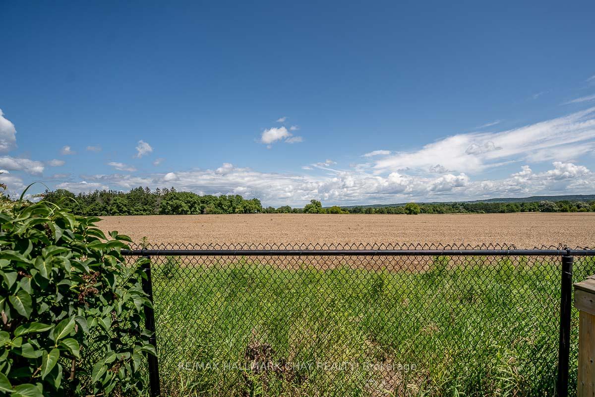 Photo 42 of 51 Cloverhill Crescent, Innisfil, Cookstown — HOMEH