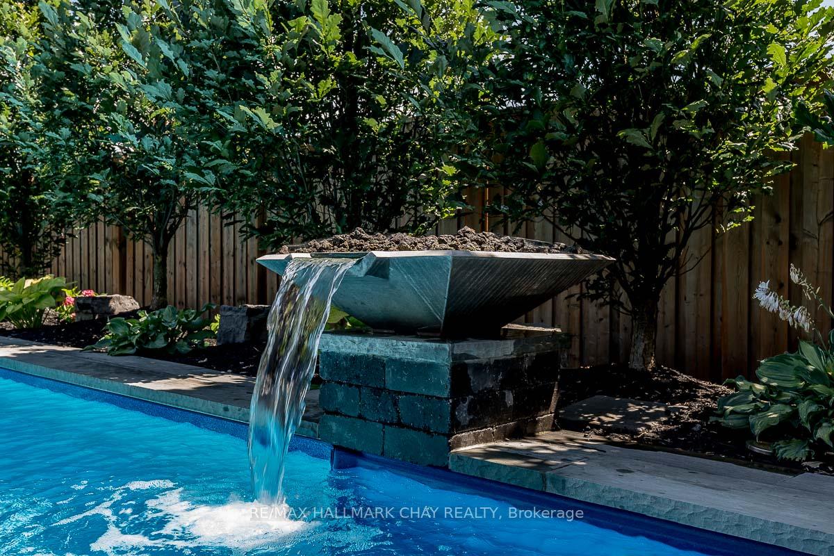 Photo 44 of 51 Cloverhill Crescent, Innisfil, Cookstown — HOMEH