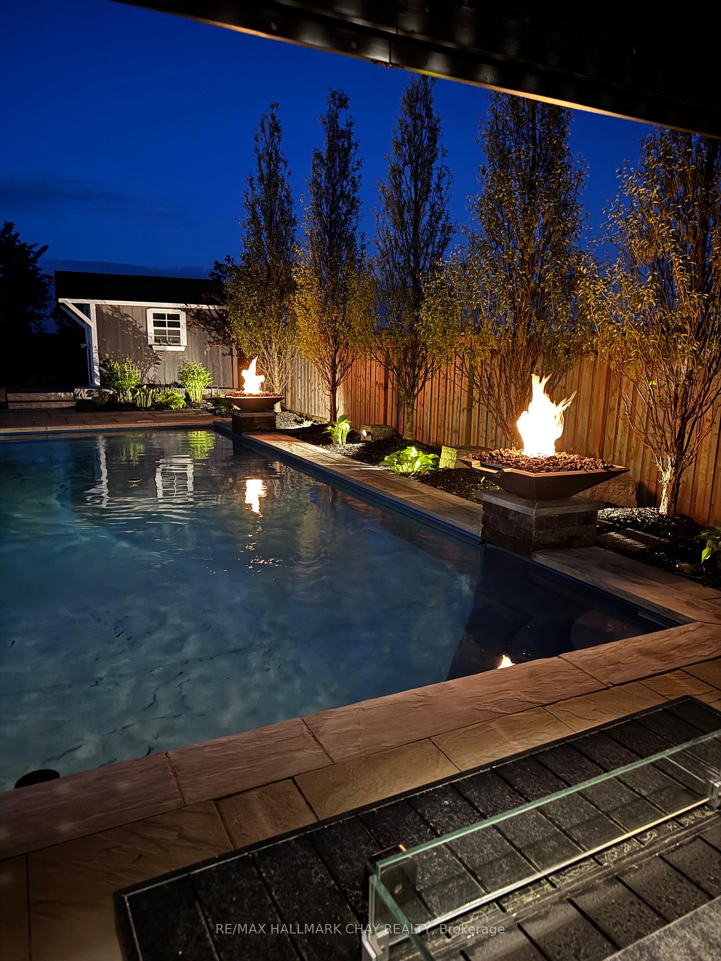 Photo 45 of 51 Cloverhill Crescent, Innisfil, Cookstown — HOMEH