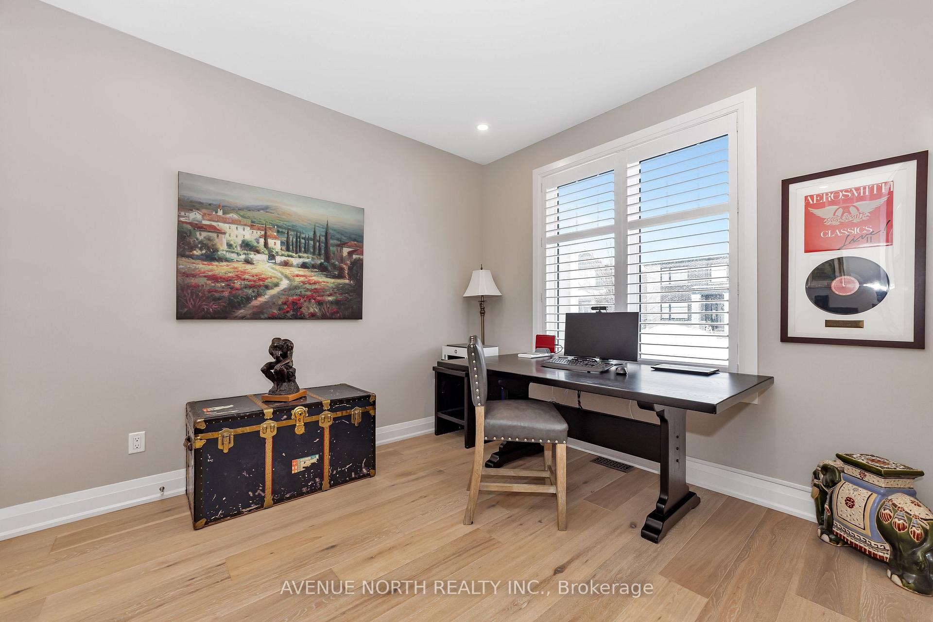 Photo 5 of 742 Coast Circle, Ottawa, Mahogany Community — HOMEH