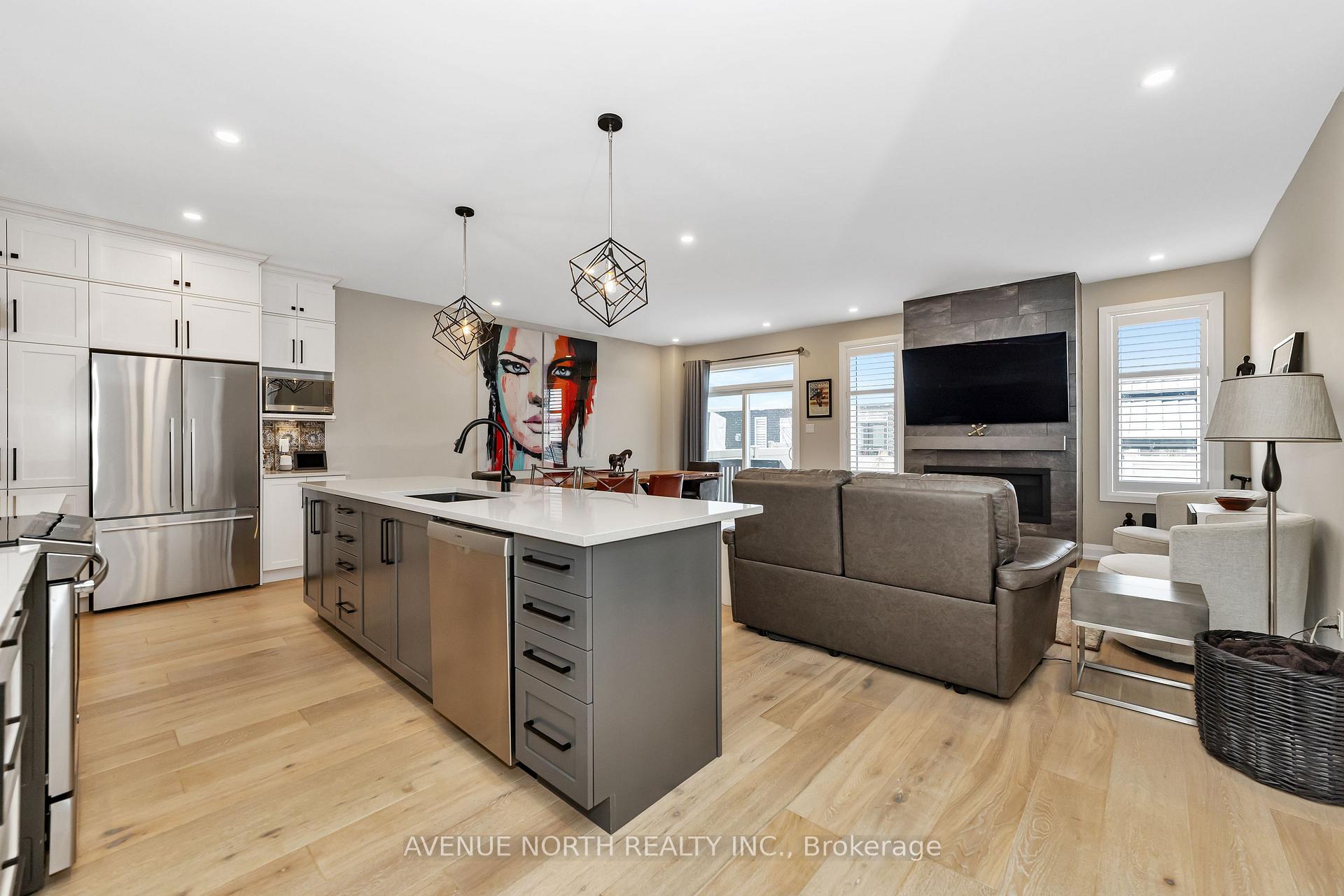 Photo 9 of 742 Coast Circle, Ottawa, Mahogany Community — HOMEH