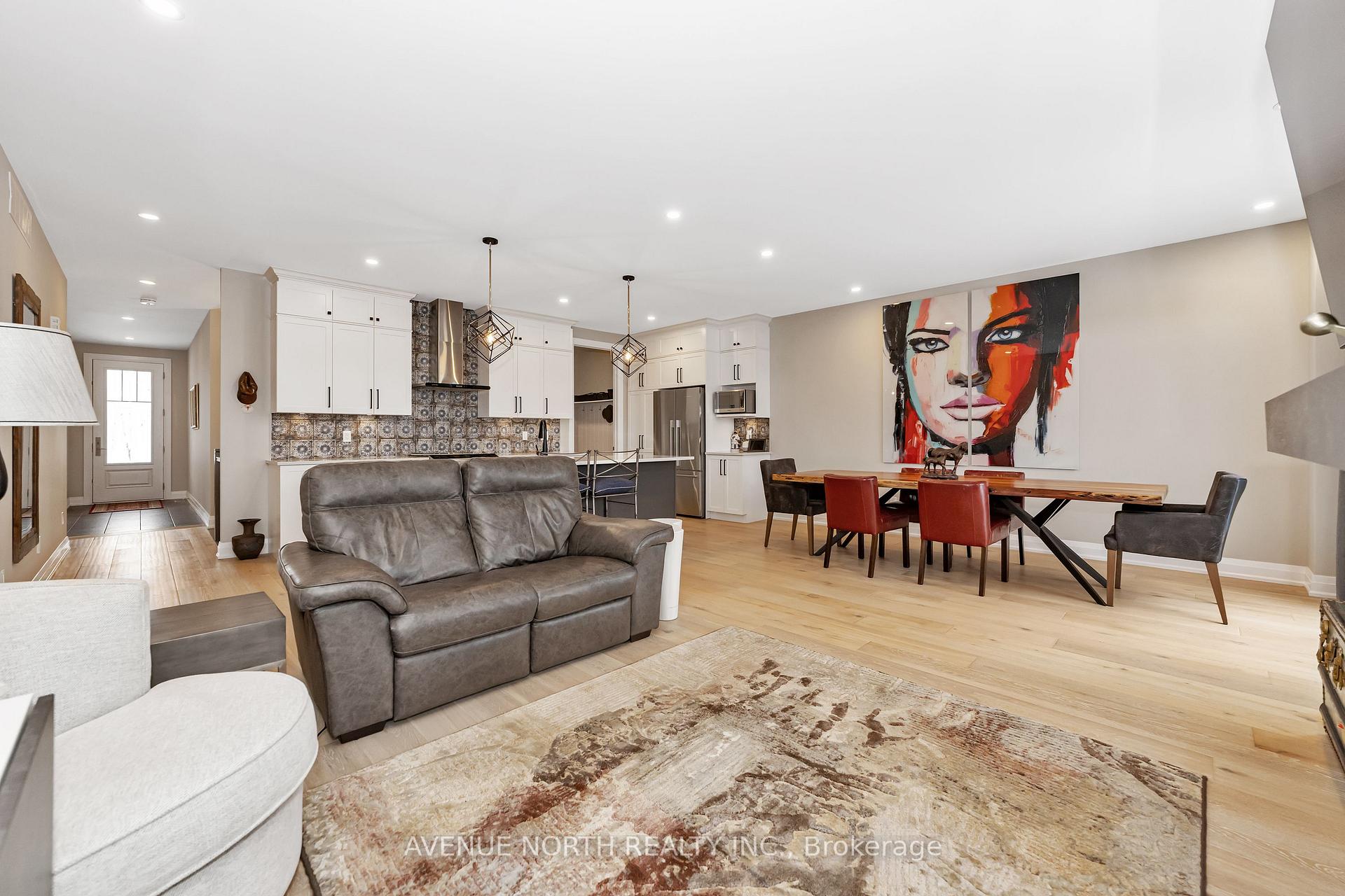 Photo 18 of 742 Coast Circle, Ottawa, Mahogany Community — HOMEH