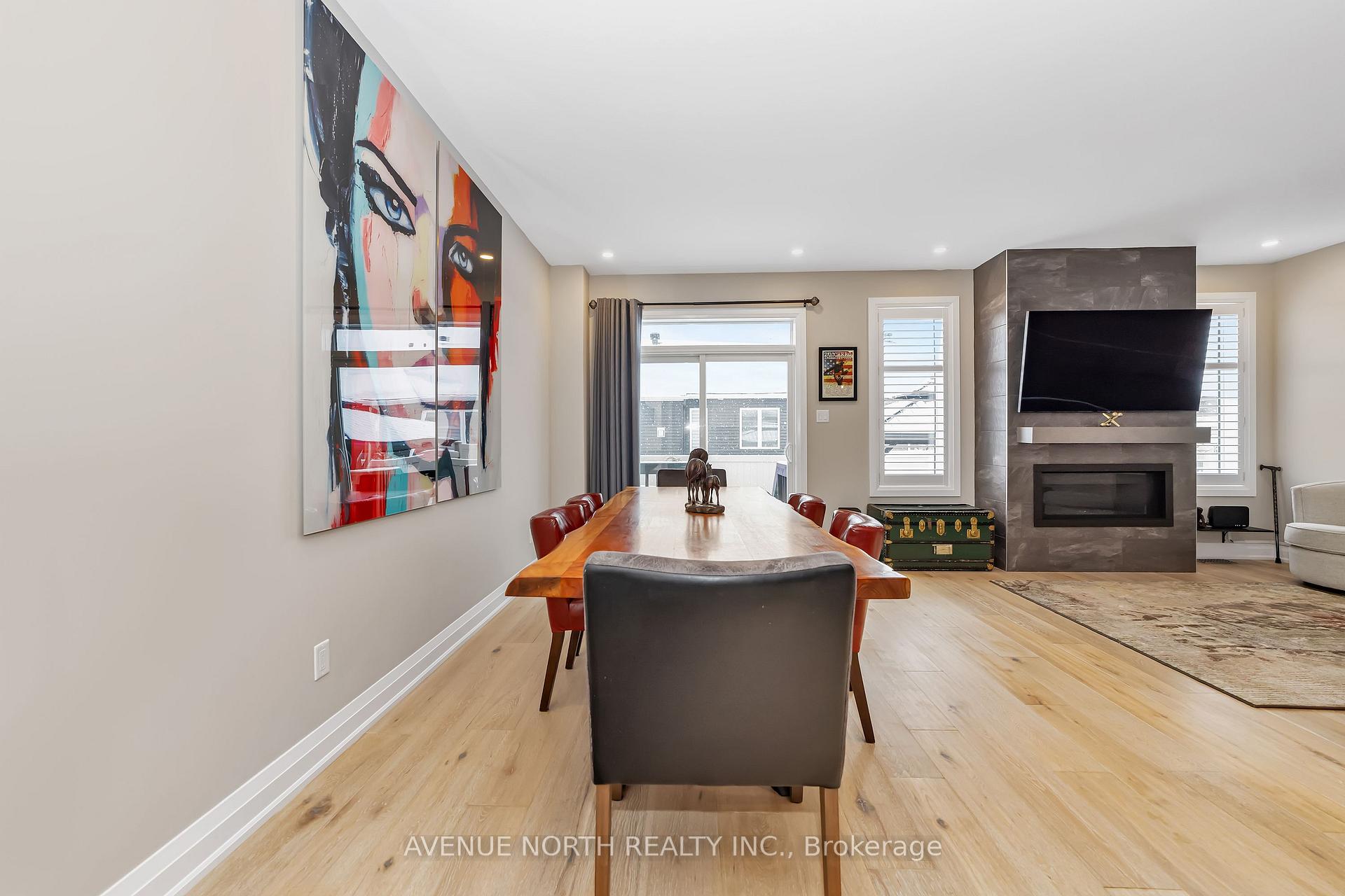 Photo 20 of 742 Coast Circle, Ottawa, Mahogany Community — HOMEH