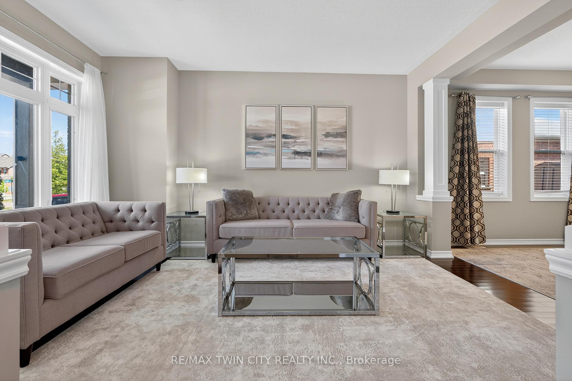 Photo 5 of 52 Tremaine Drive, Kitchener — HOMEH
