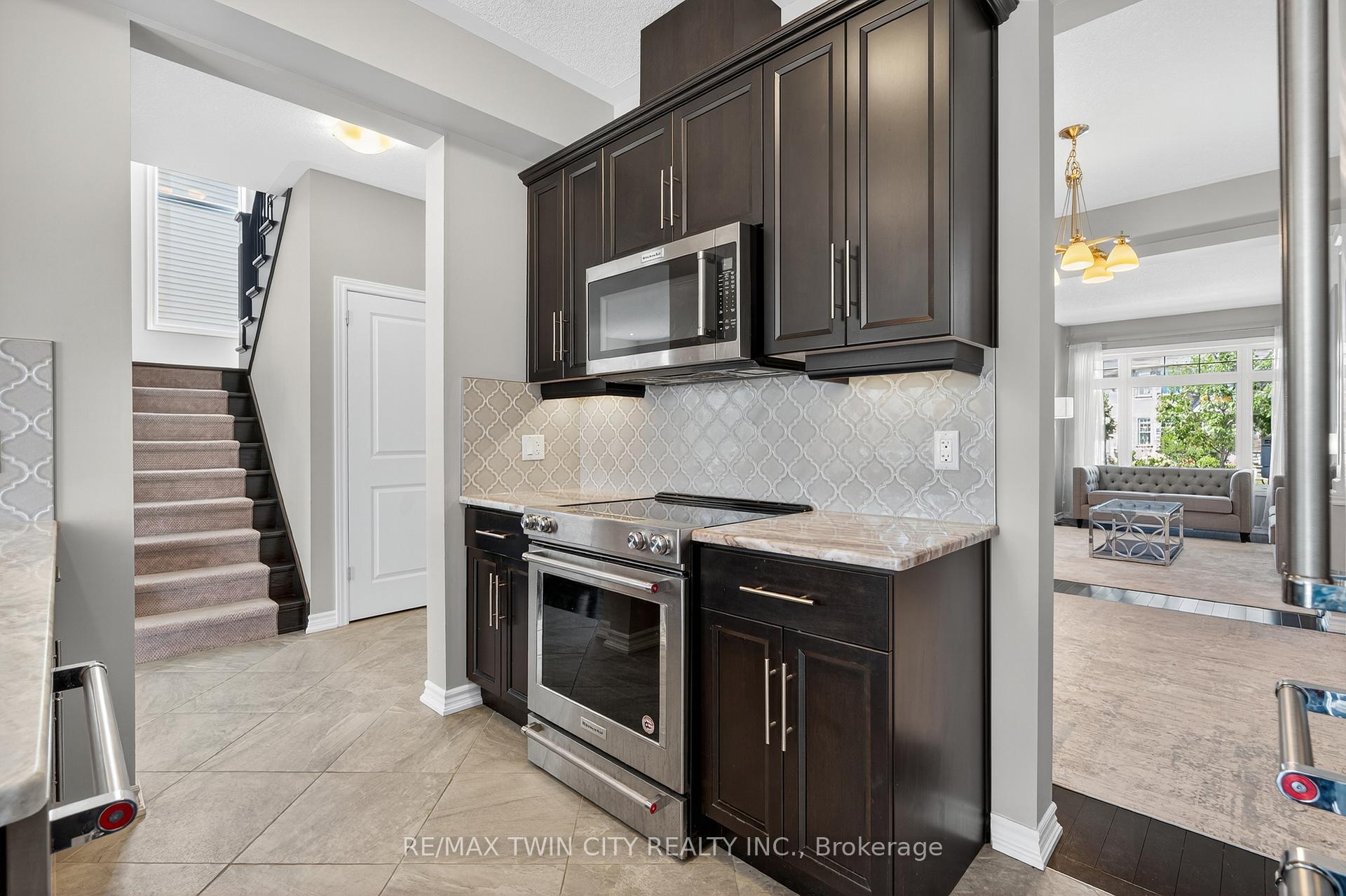 Photo 12 of 52 Tremaine Drive, Kitchener — HOMEH