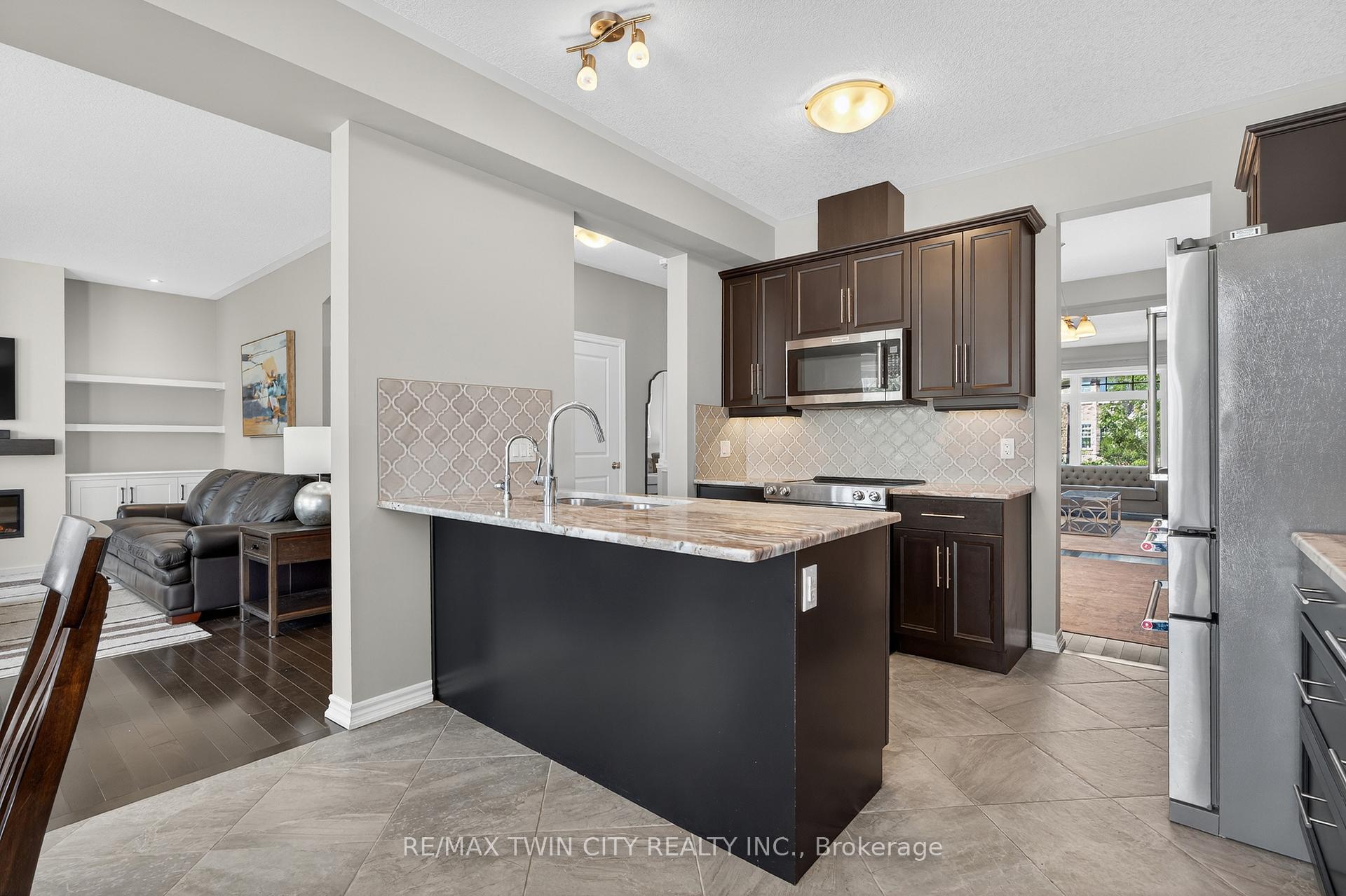 Photo 15 of 52 Tremaine Drive, Kitchener — HOMEH