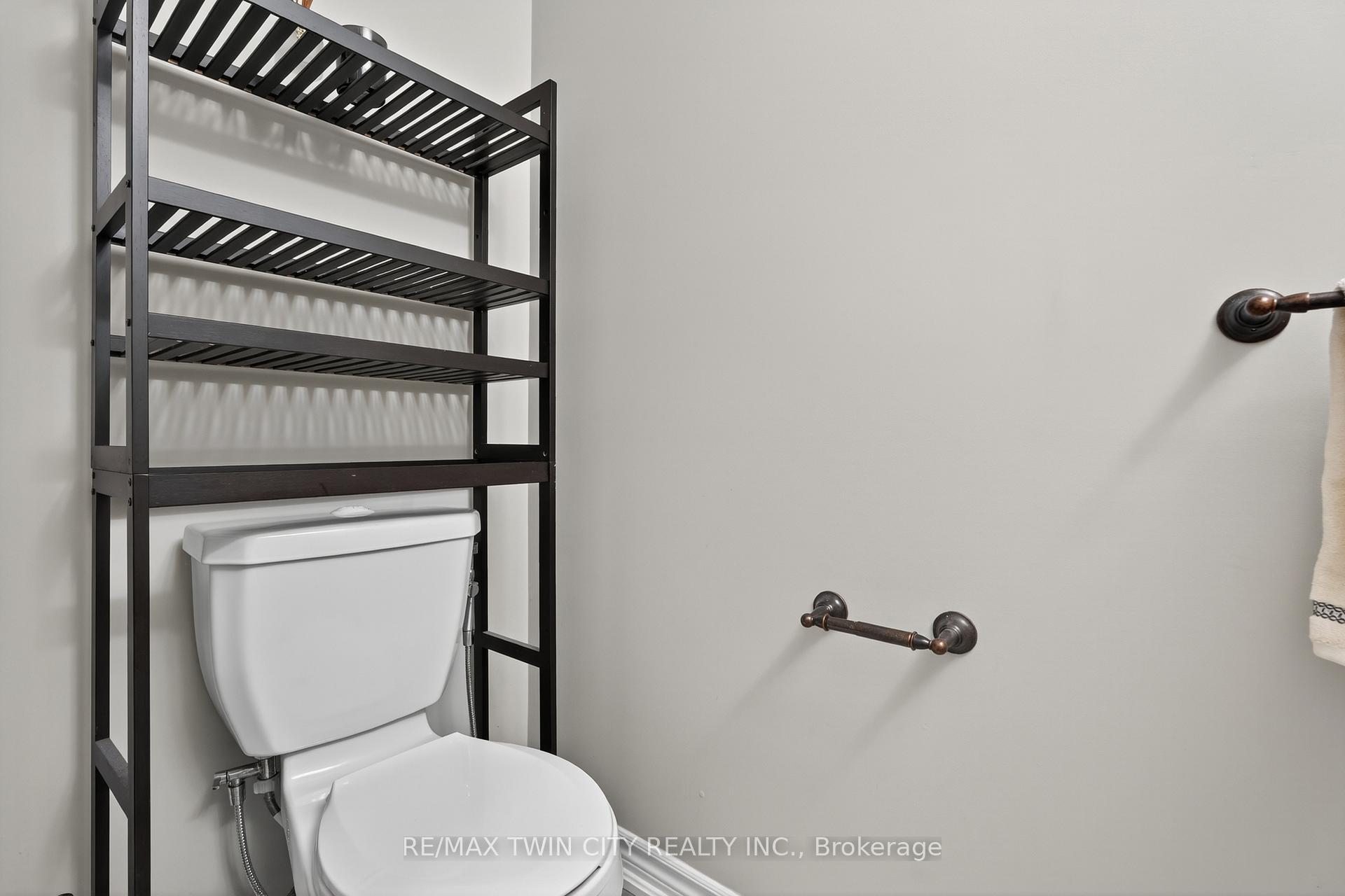 Photo 17 of 52 Tremaine Drive, Kitchener — HOMEH