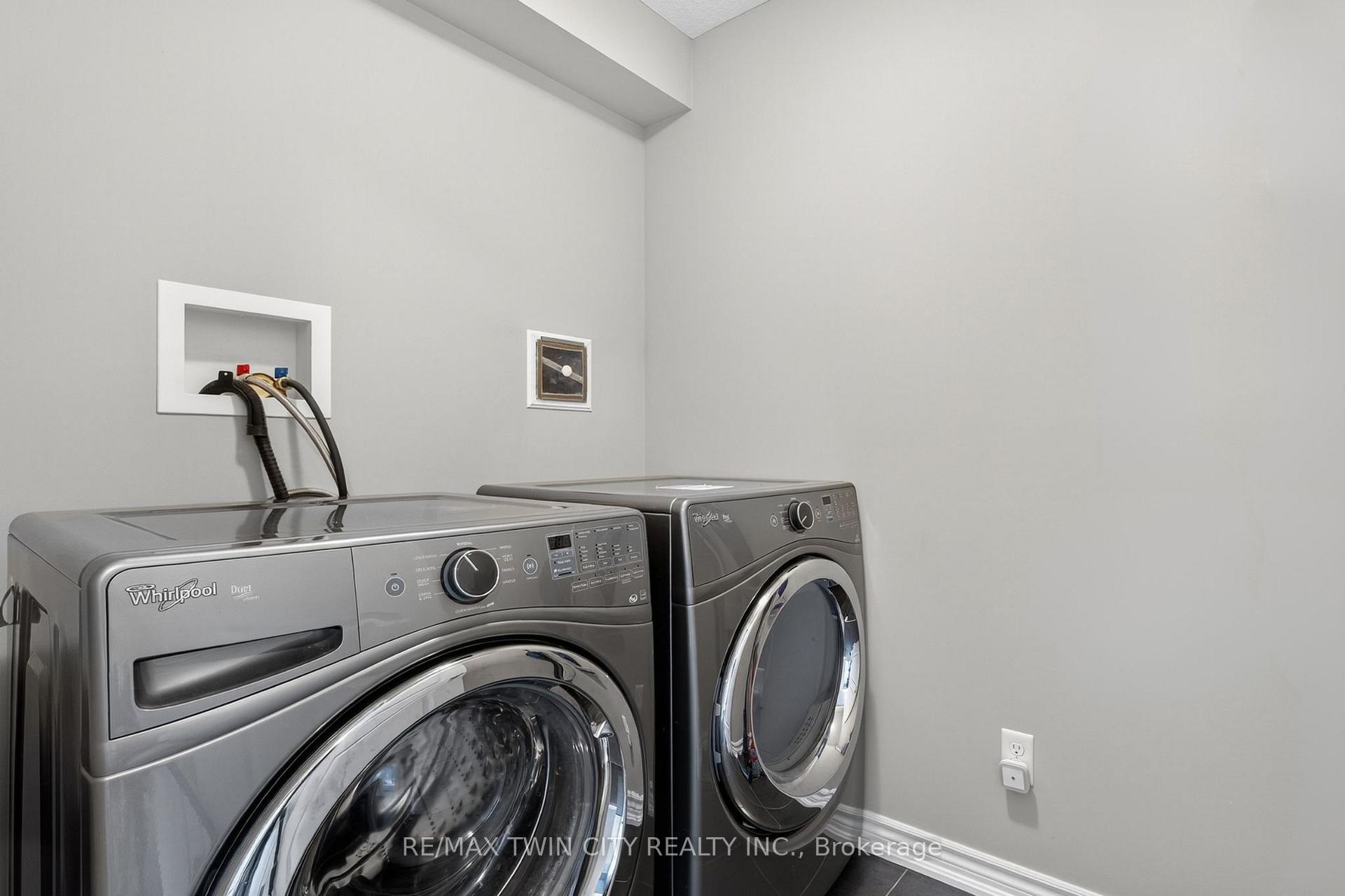 Photo 37 of 52 Tremaine Drive, Kitchener — HOMEH