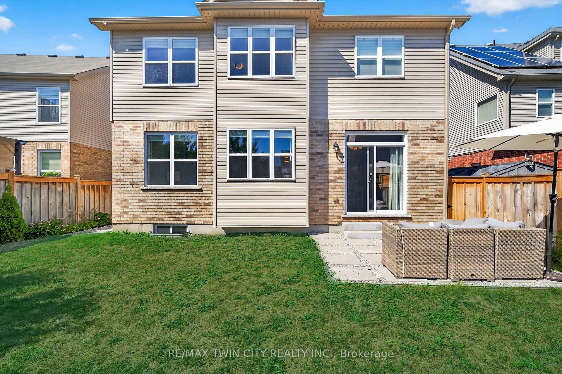 Photo 39 of 52 Tremaine Drive, Kitchener — HOMEH