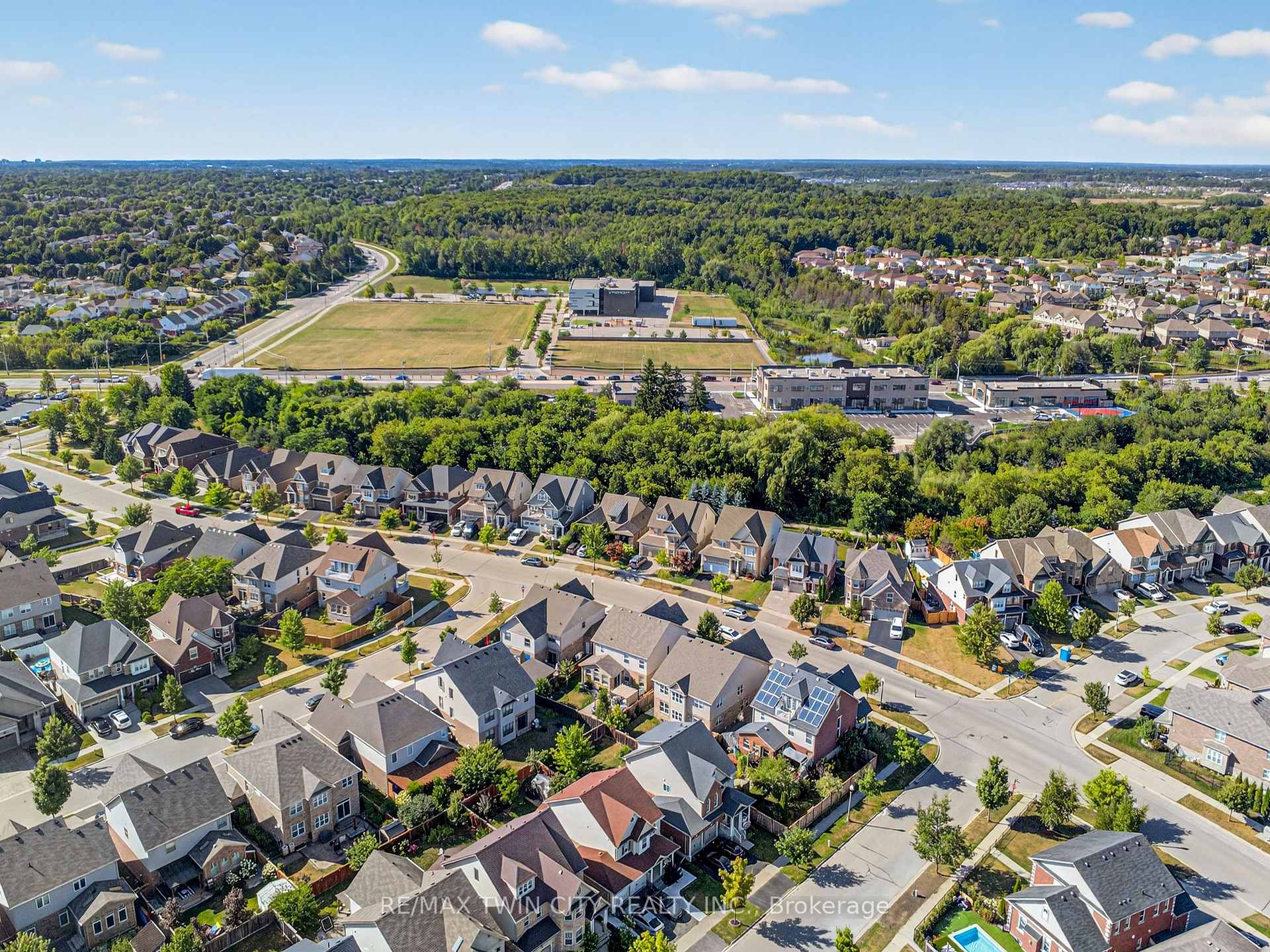 Photo 45 of 52 Tremaine Drive, Kitchener — HOMEH