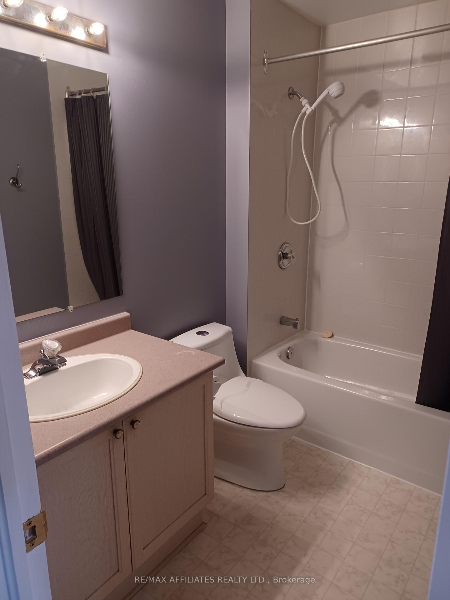 Photo 8 of 37 Banchory Crescent, Ottawa, Kanata - Morgan's Grant/South March — HOMEH