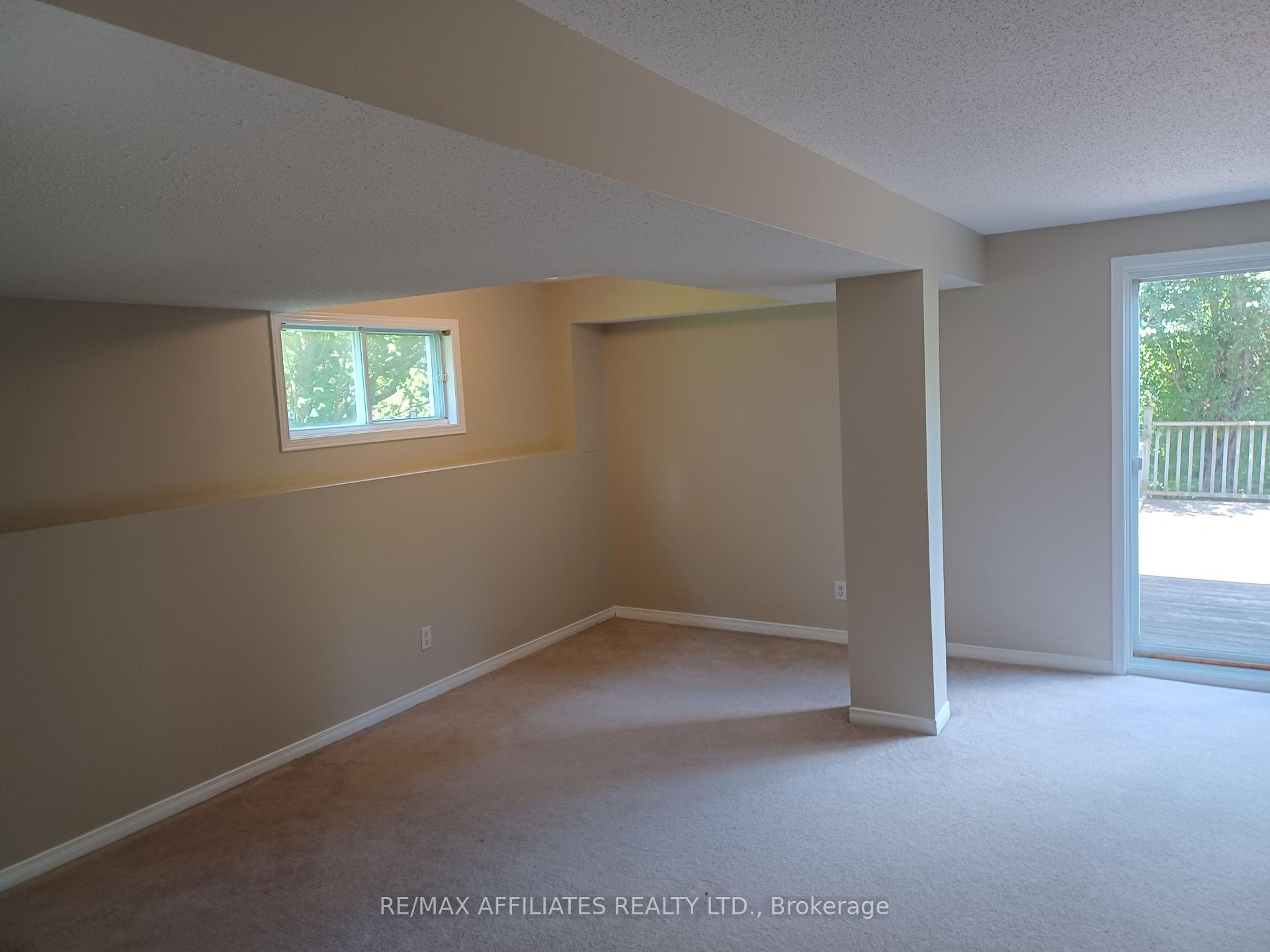 Photo 9 of 37 Banchory Crescent, Ottawa, Kanata - Morgan's Grant/South March — HOMEH