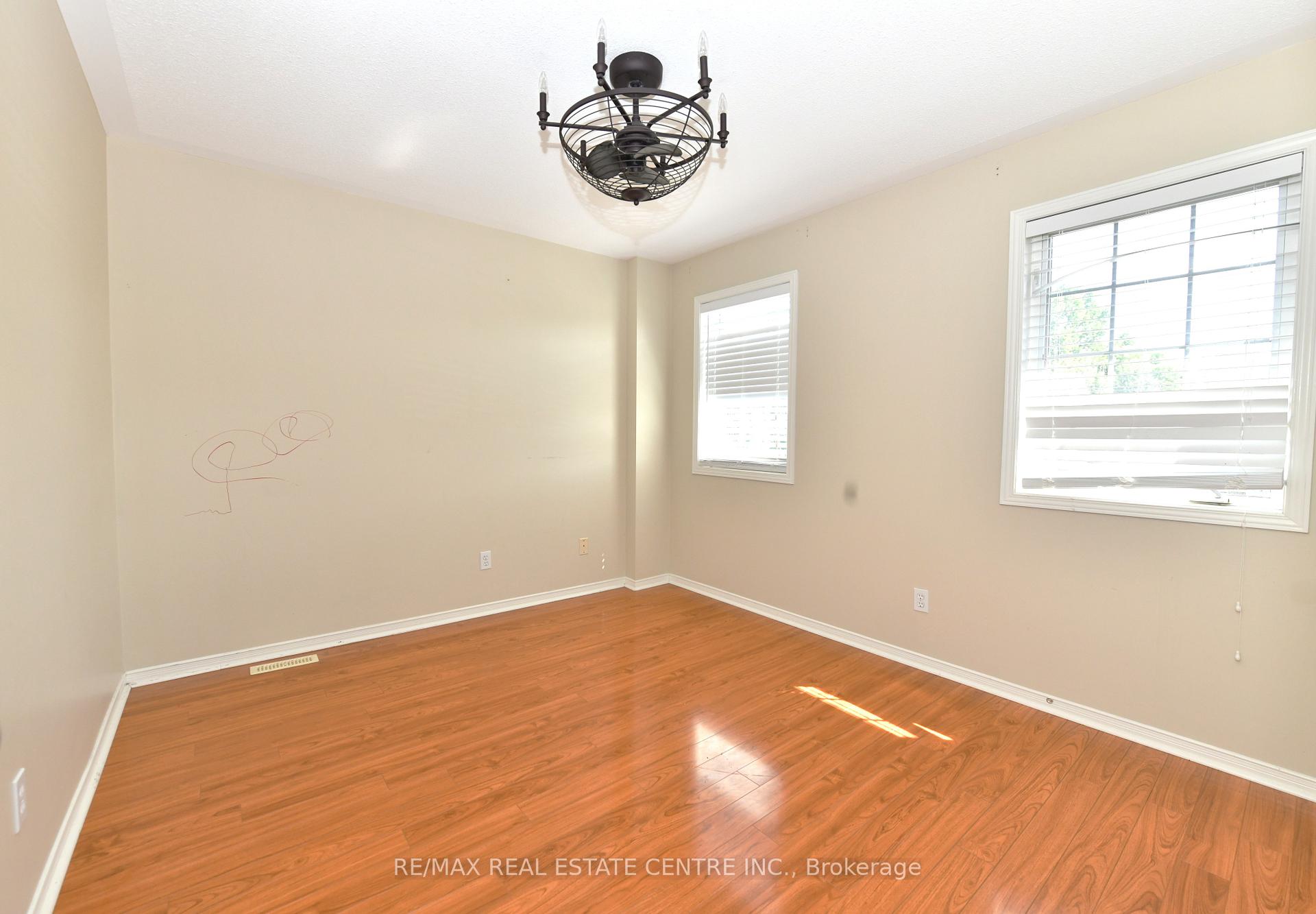 Photo 13 of 6 Shadyridge Place, Kitchener — HOMEH