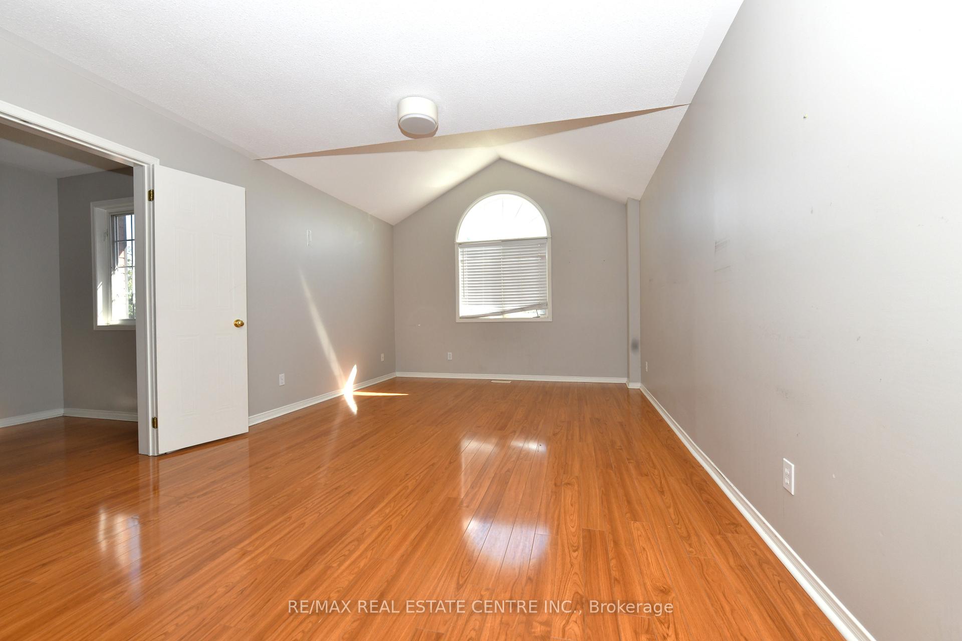 Photo 14 of 6 Shadyridge Place, Kitchener — HOMEH