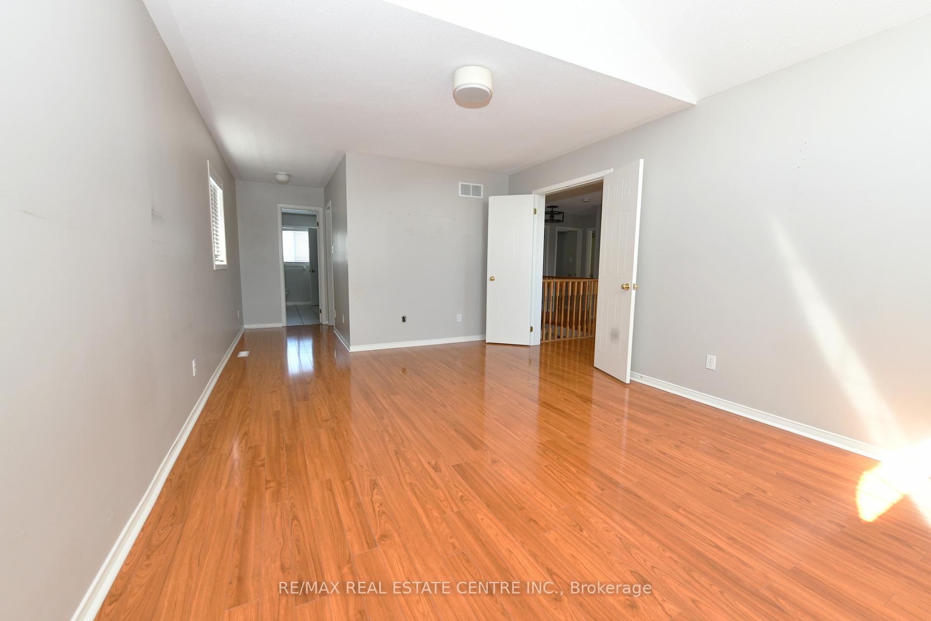 Photo 15 of 6 Shadyridge Place, Kitchener — HOMEH