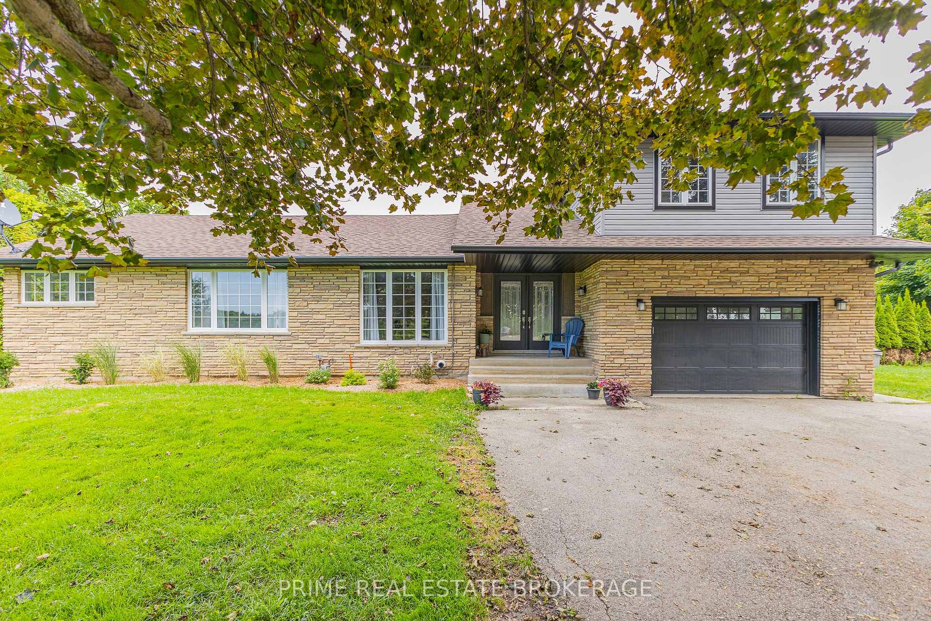 Photo 5 of 34694 Richmond Street, Lucan Biddulph, Rural Lucan Biddulph — HOMEH