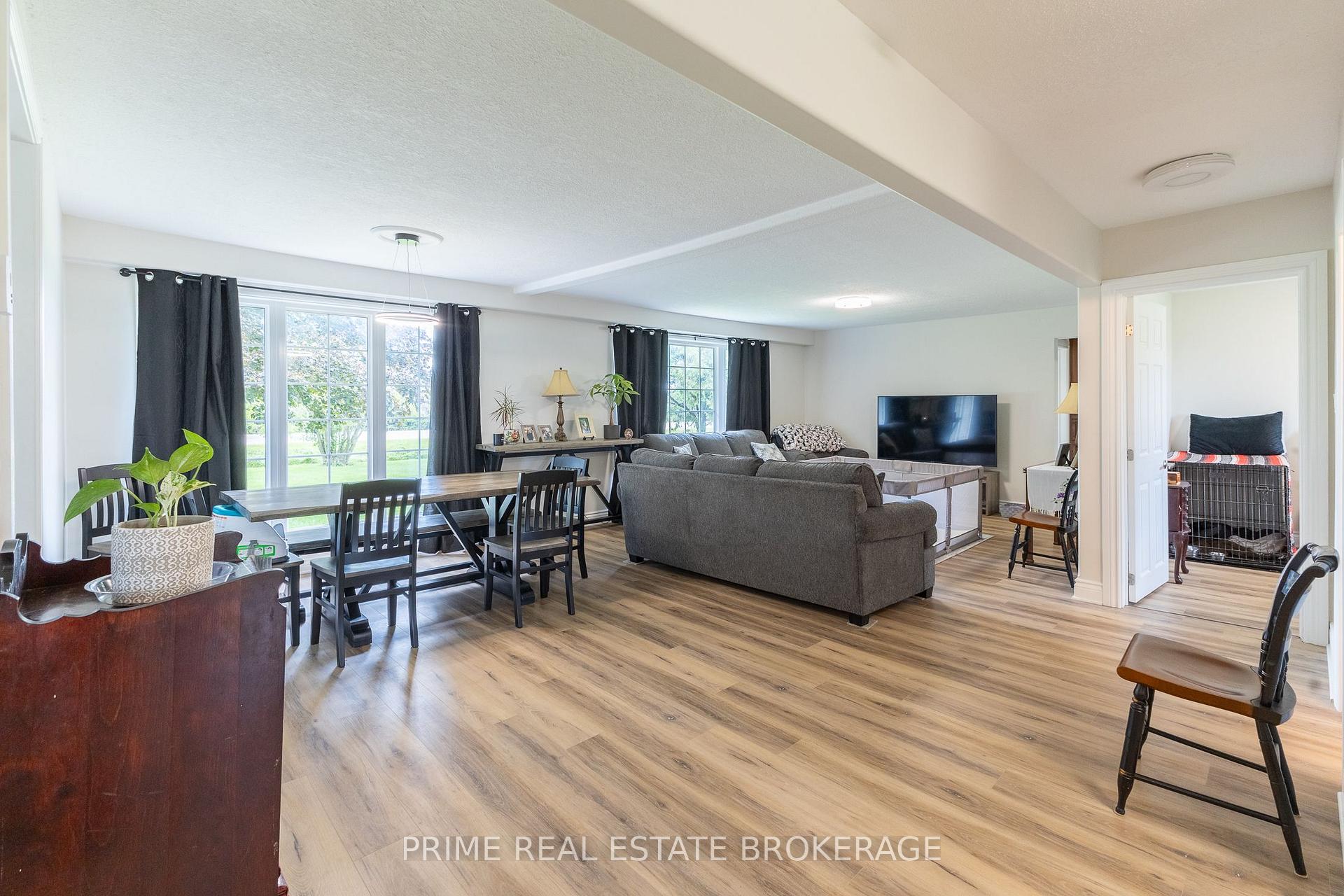 Photo 13 of 34694 Richmond Street, Lucan Biddulph, Rural Lucan Biddulph — HOMEH
