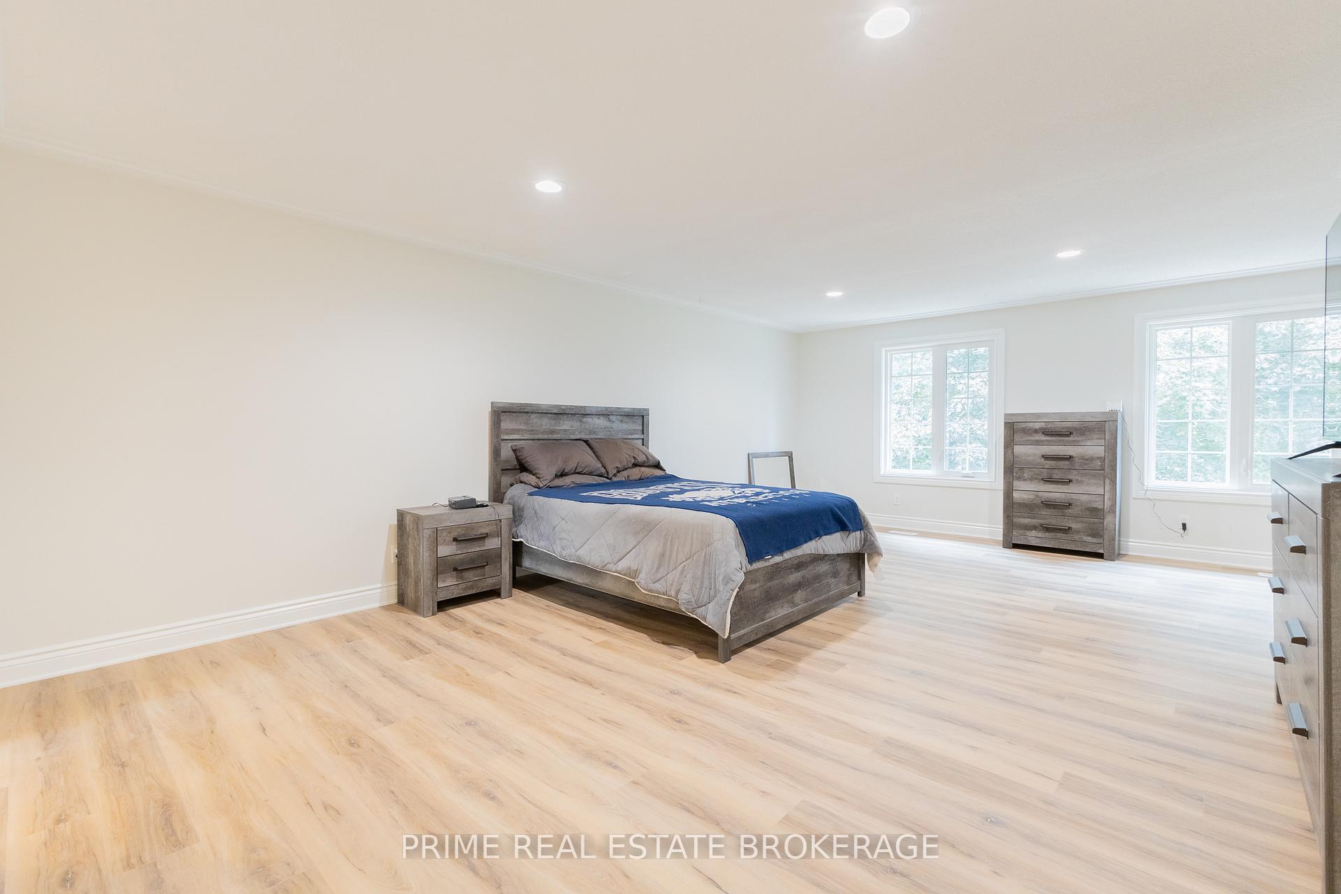 Photo 21 of 34694 Richmond Street, Lucan Biddulph, Rural Lucan Biddulph — HOMEH