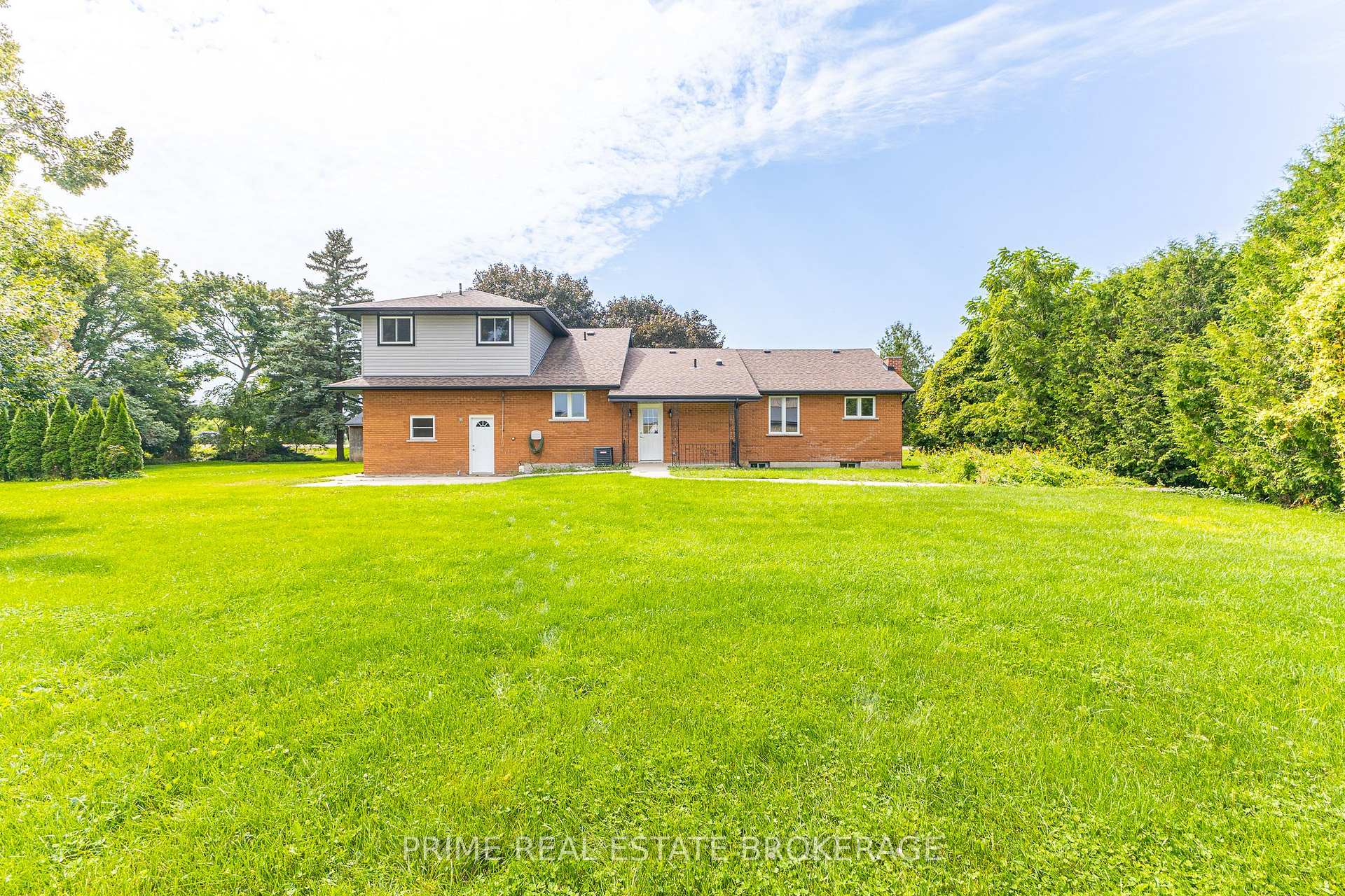 Photo 27 of 34694 Richmond Street, Lucan Biddulph, Rural Lucan Biddulph — HOMEH
