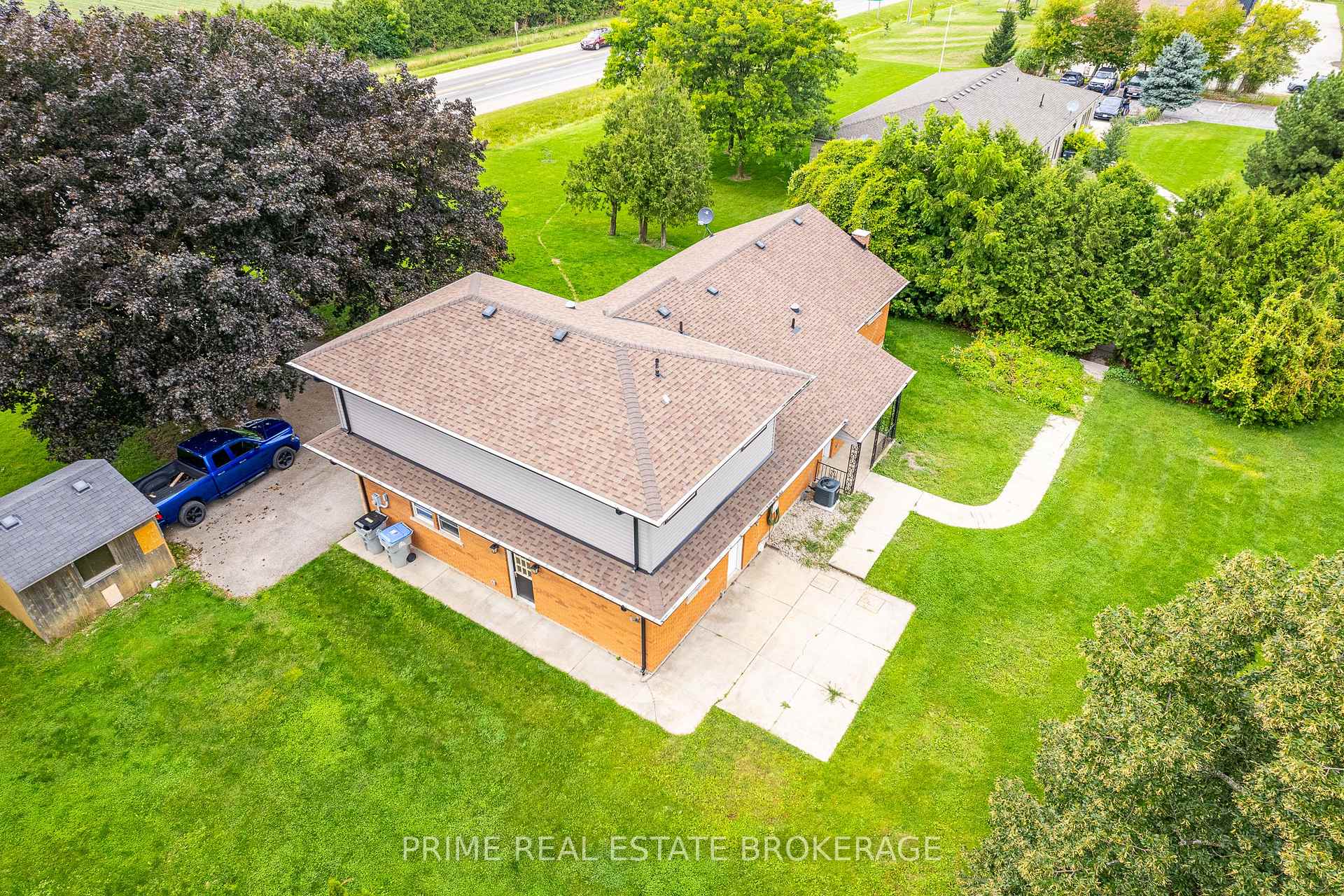 Photo 28 of 34694 Richmond Street, Lucan Biddulph, Rural Lucan Biddulph — HOMEH